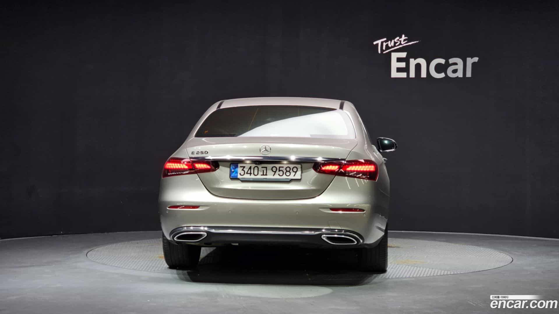 E-Class Mercedes-Benz 2020.11-OUTER-004
