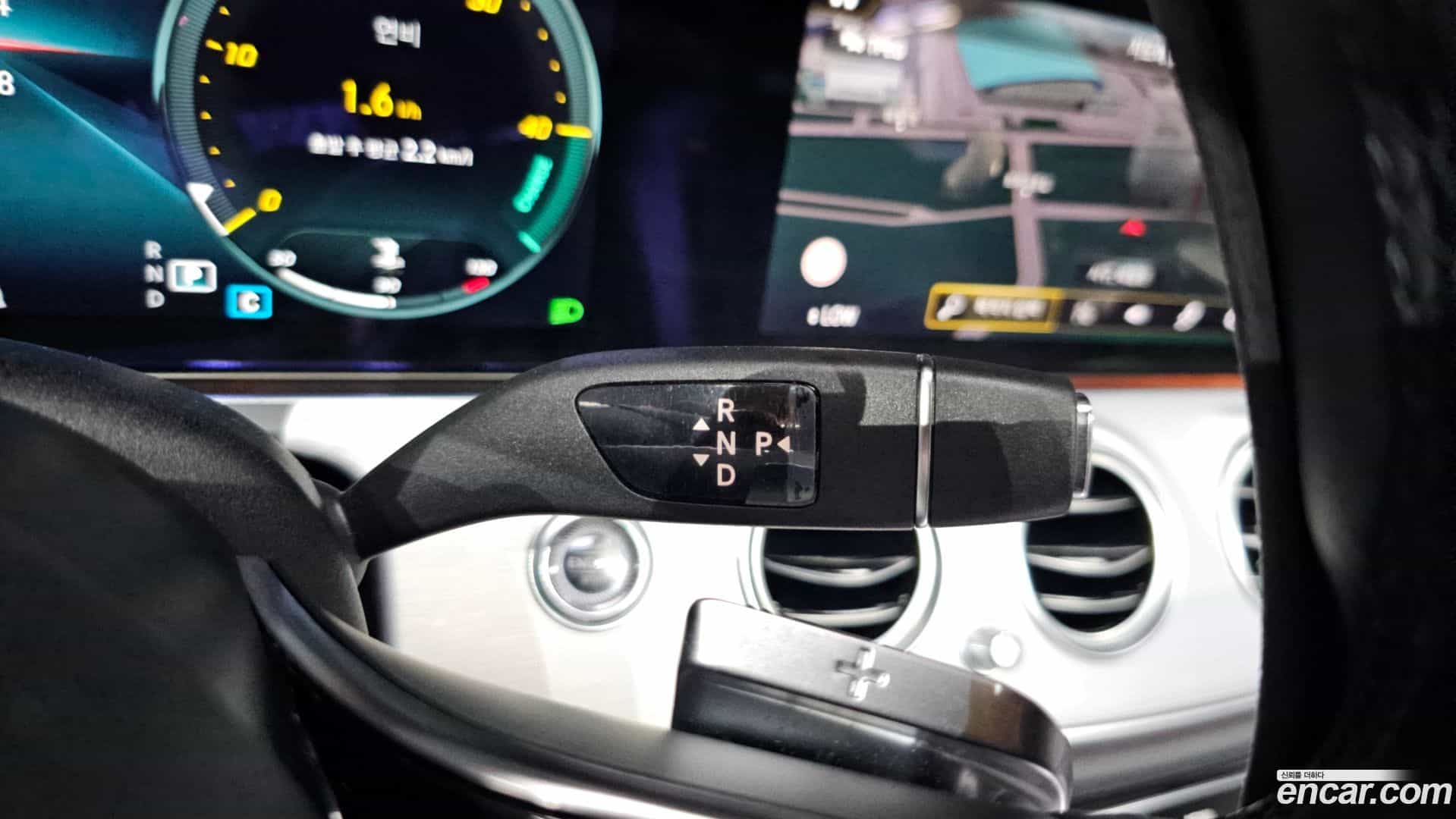 E-Class Mercedes-Benz 2020.11-INNER-009