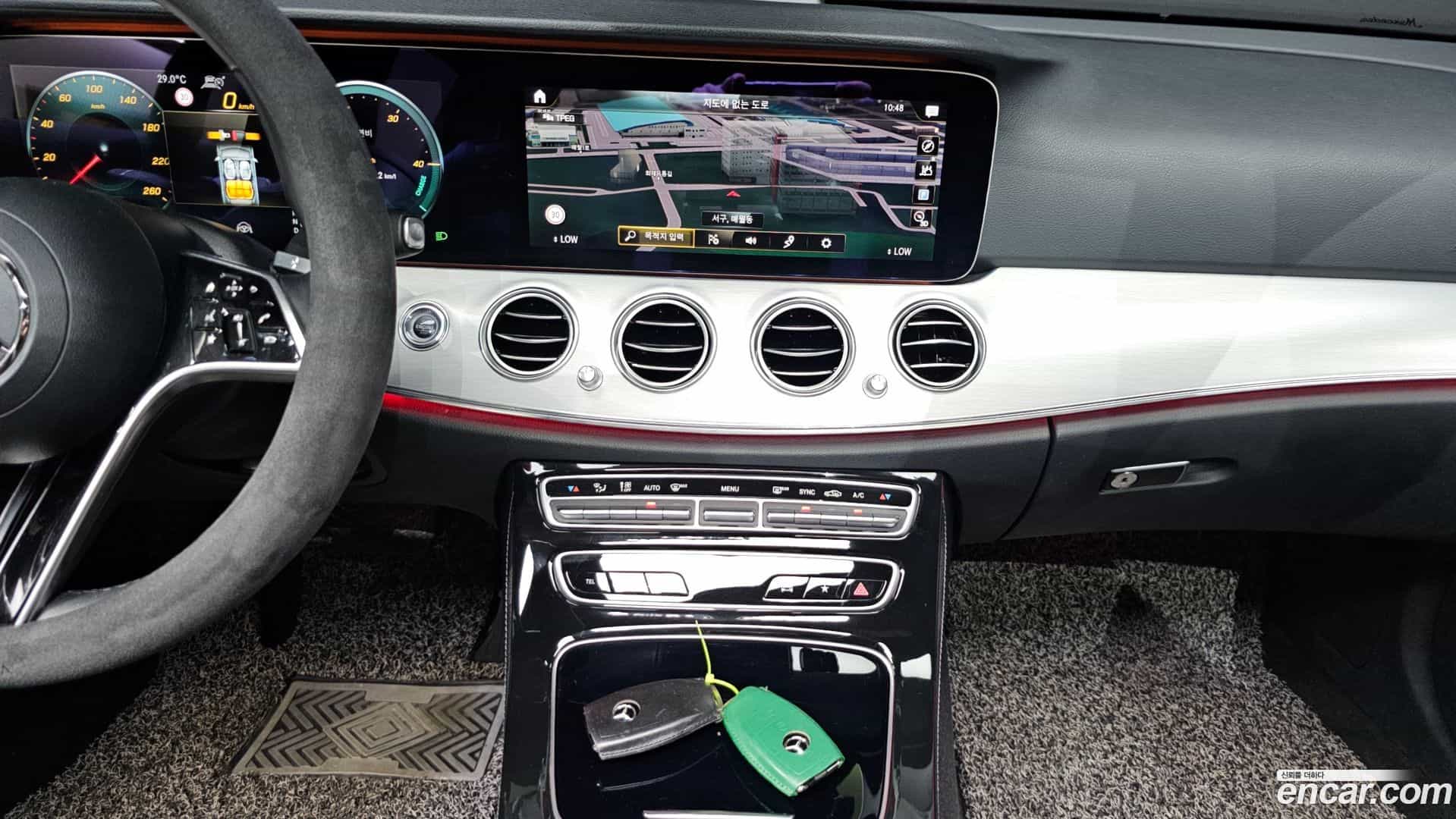 E-Class Mercedes-Benz 2020.11-OPTION-017