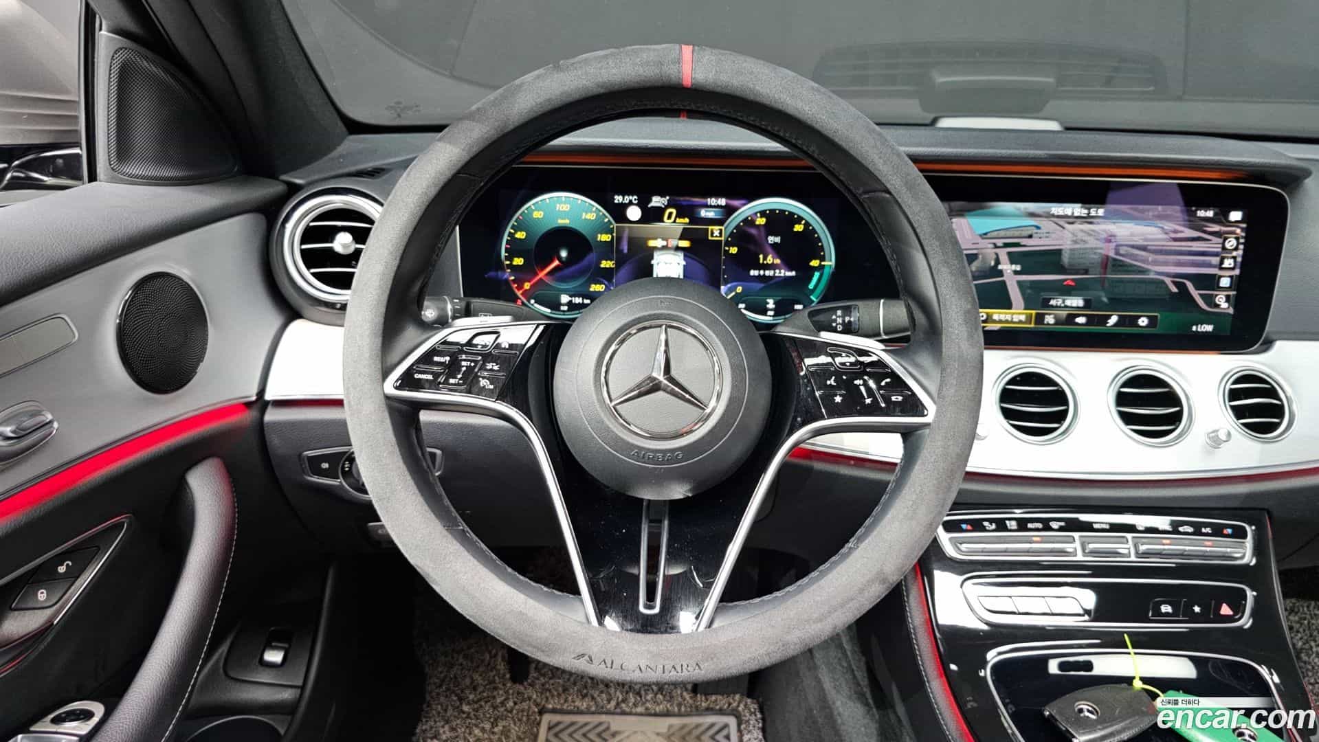 E-Class Mercedes-Benz 2020.11-OPTION-018