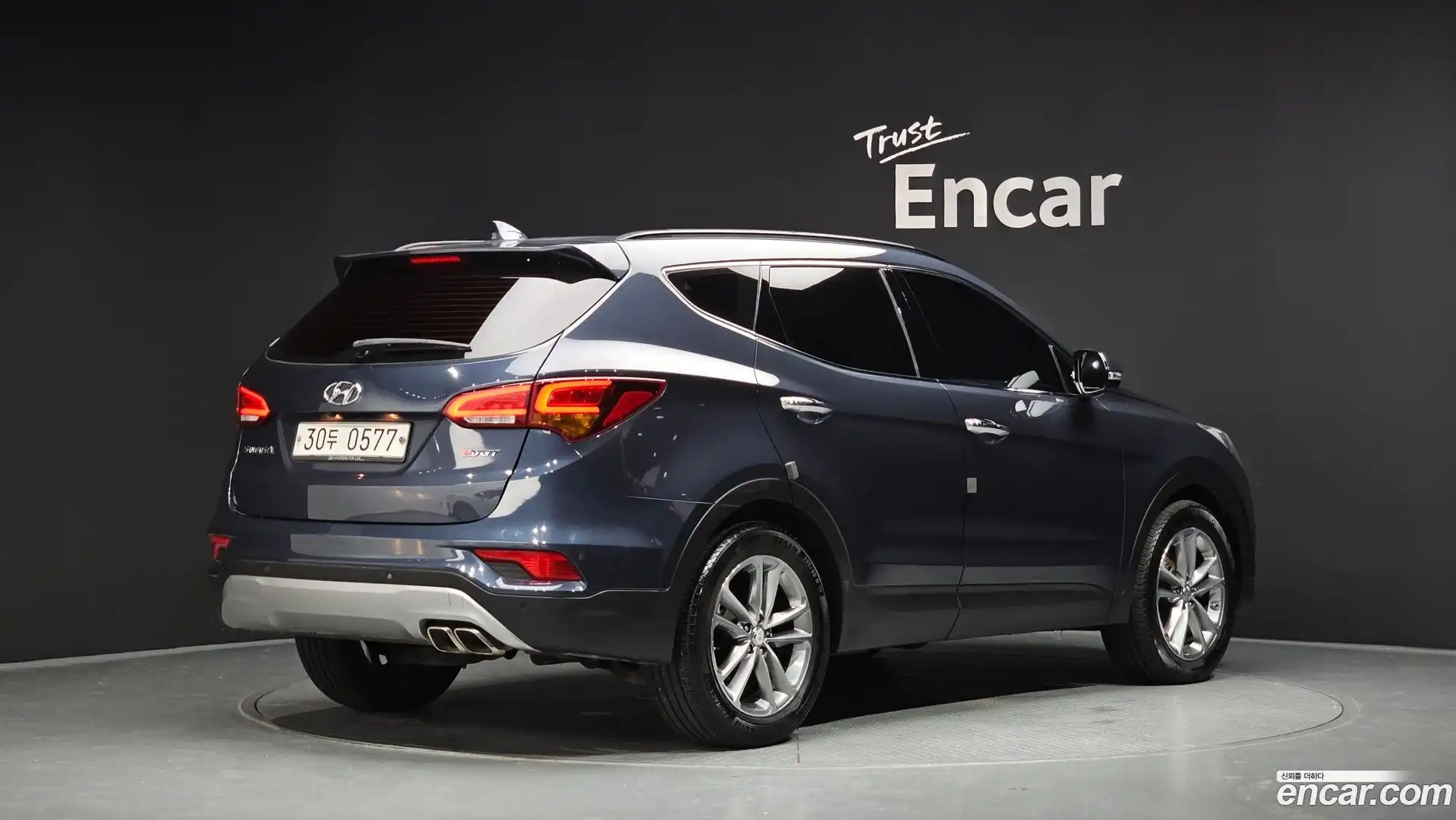 Santafe Hyundai 2016.5-OUTER-002