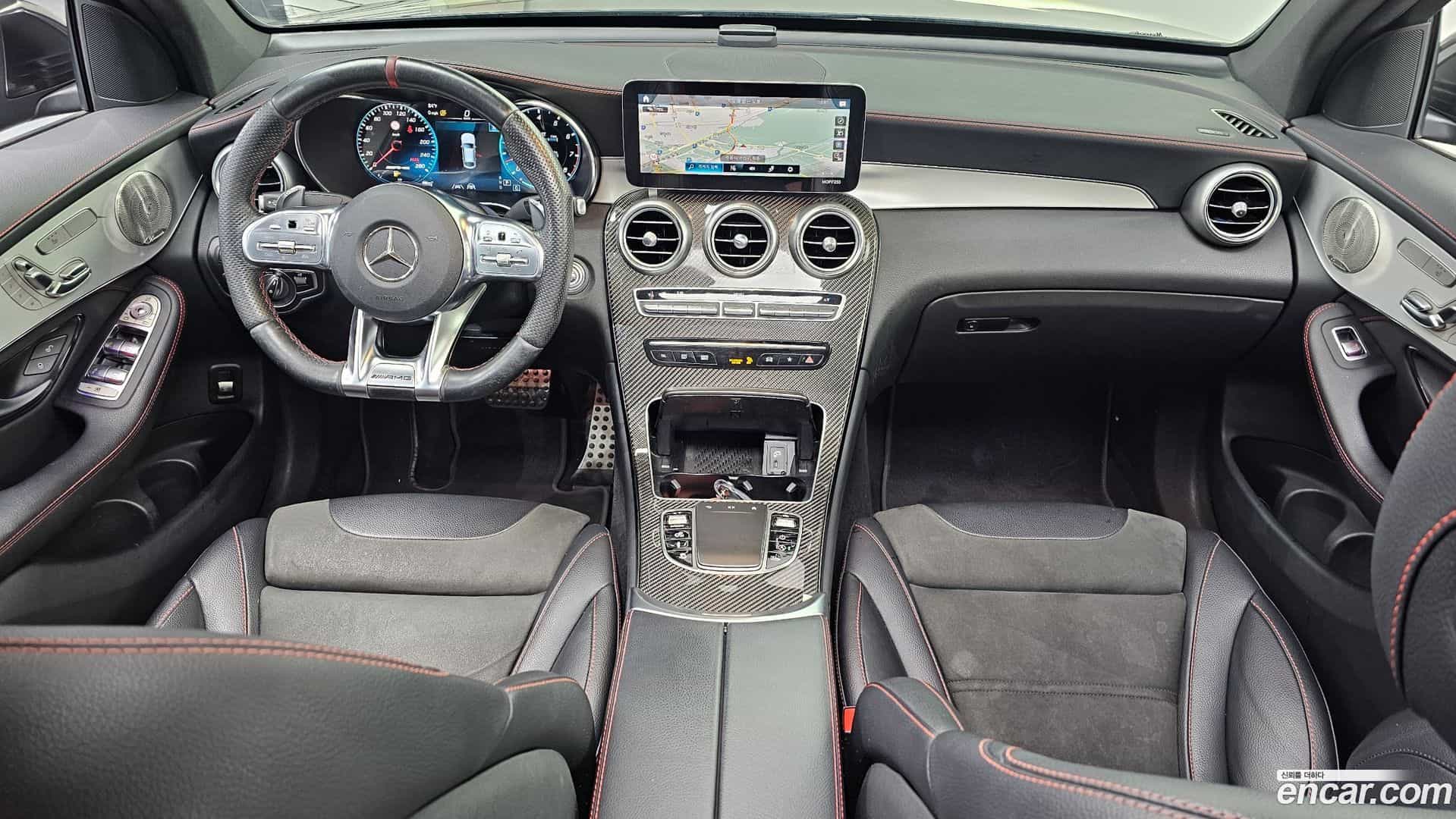 GLC-Class Mercedes-Benz 2021.6-INNER-007