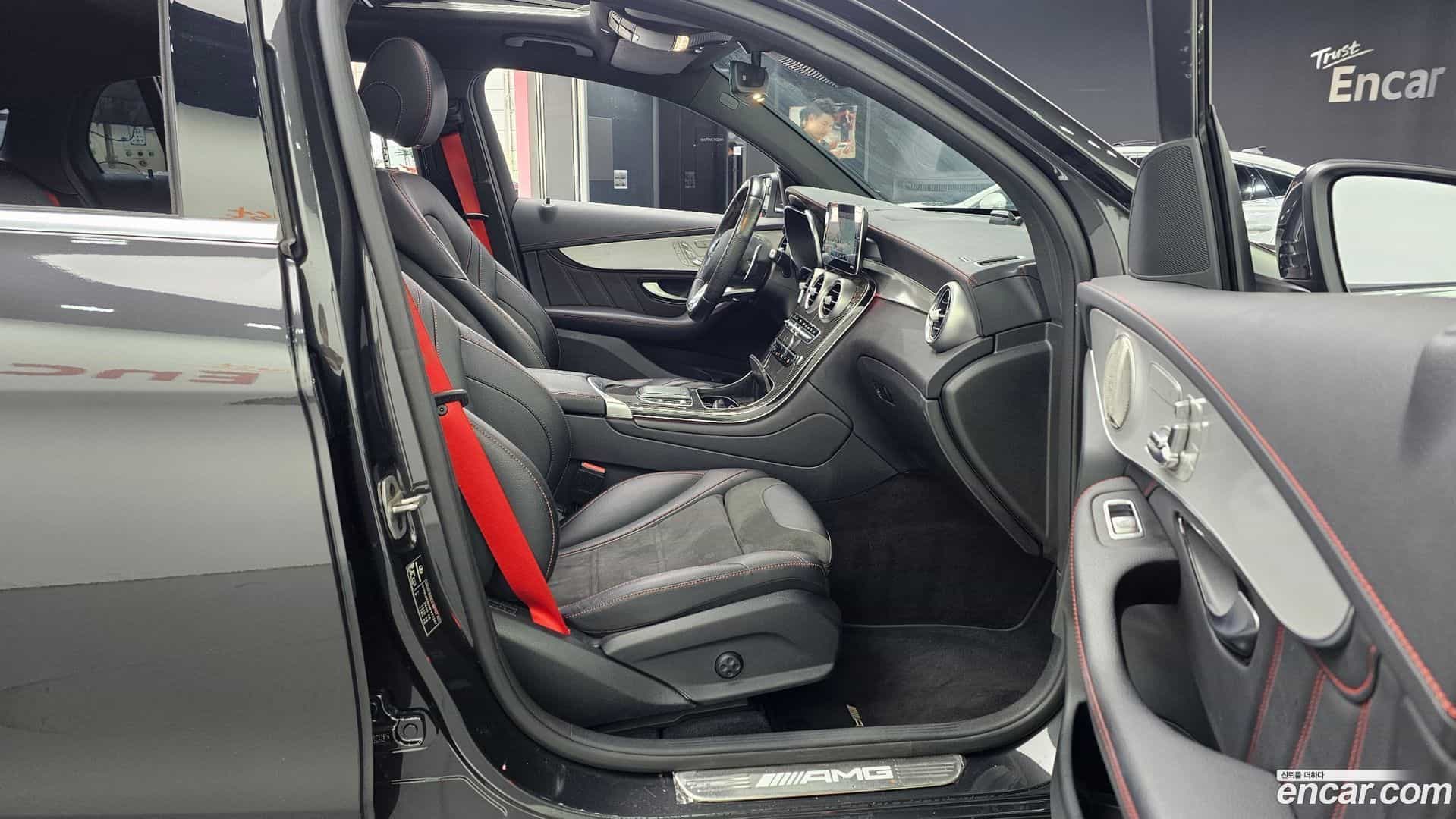 GLC-Class Mercedes-Benz 2021.6-OPTION-016