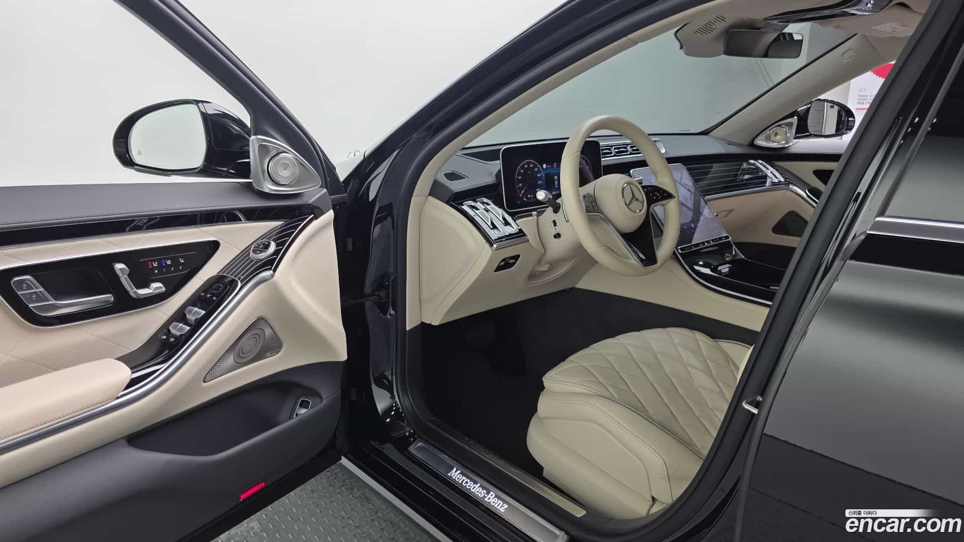 S-Class Mercedes-Benz 2023.6-INNER-010