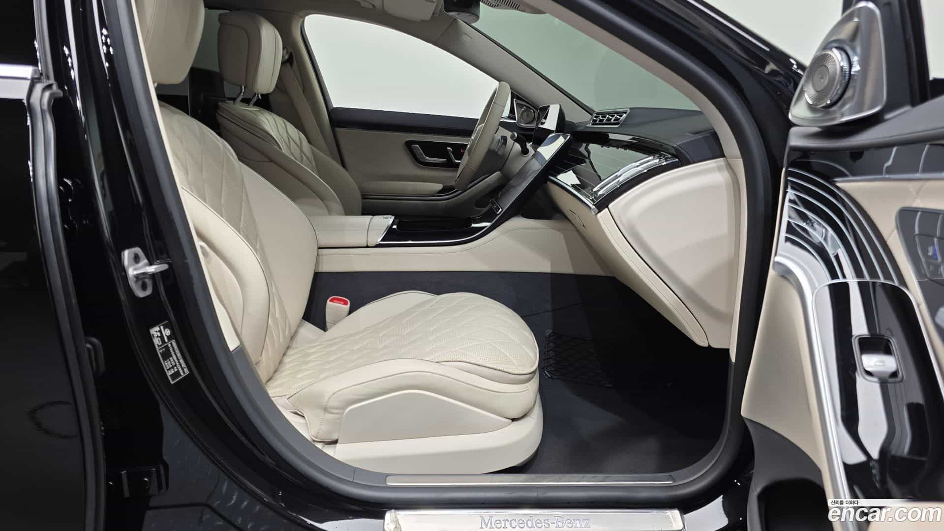 S-Class Mercedes-Benz 2023.6-OPTION-015