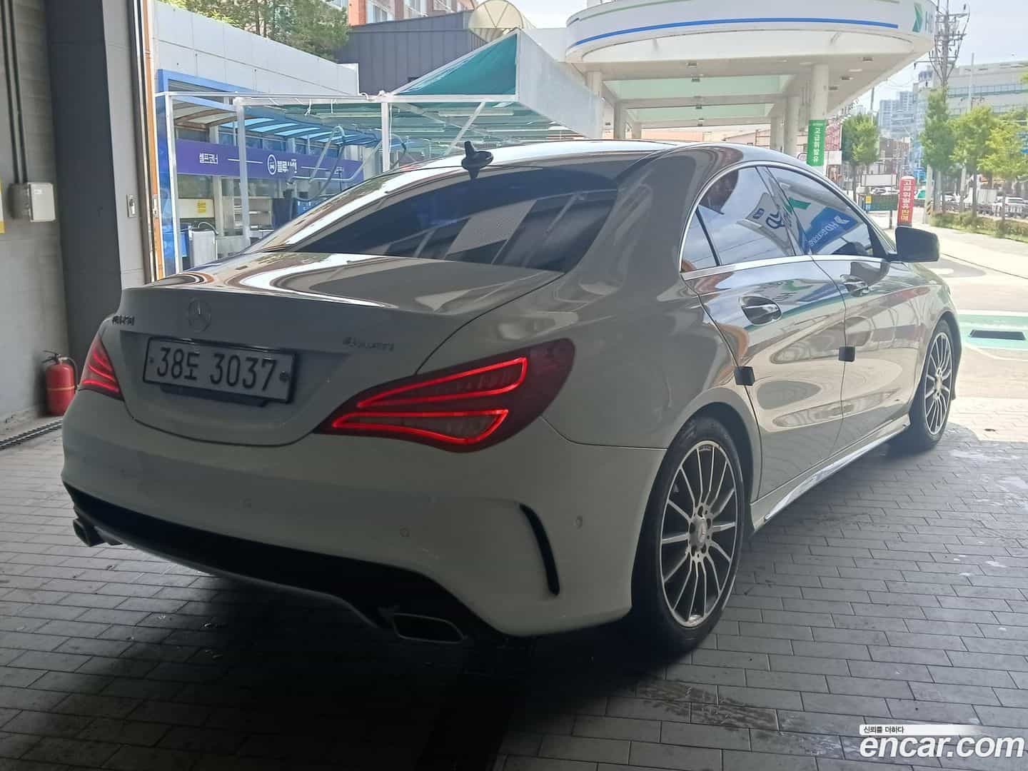 CLA-Class Mercedes-Benz 2015.2-OUTER-002