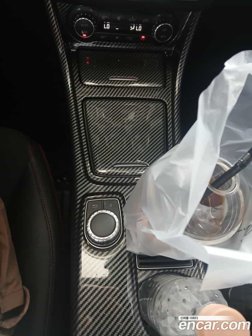 CLA-Class Mercedes-Benz 2015.2-OPTION-017