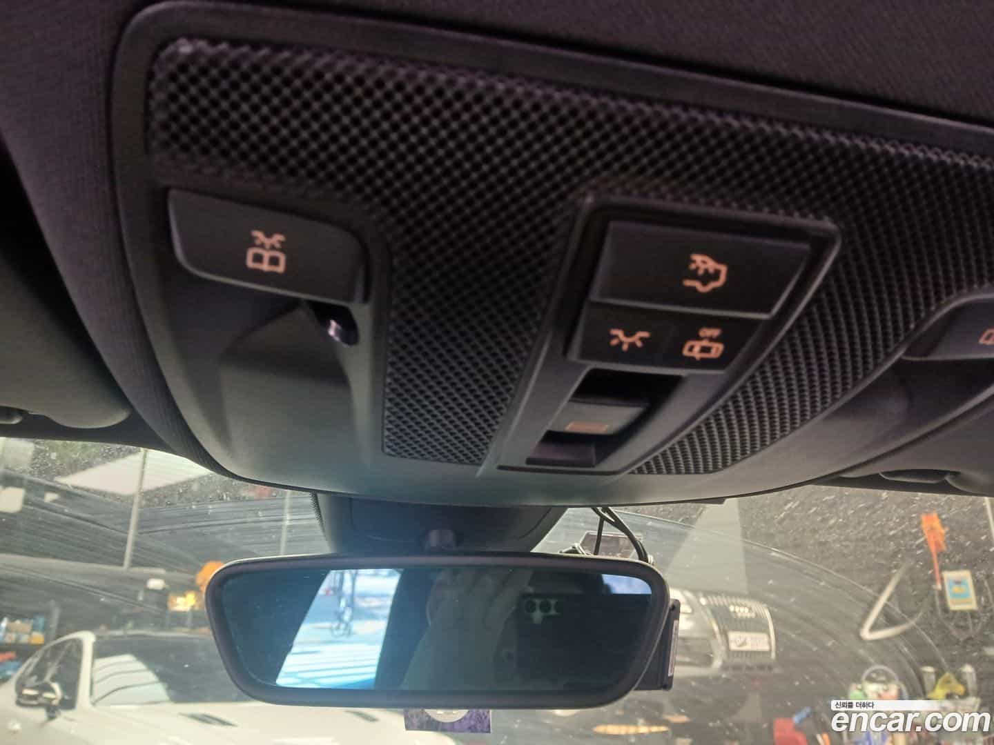 CLA-Class Mercedes-Benz 2015.2-OPTION-021