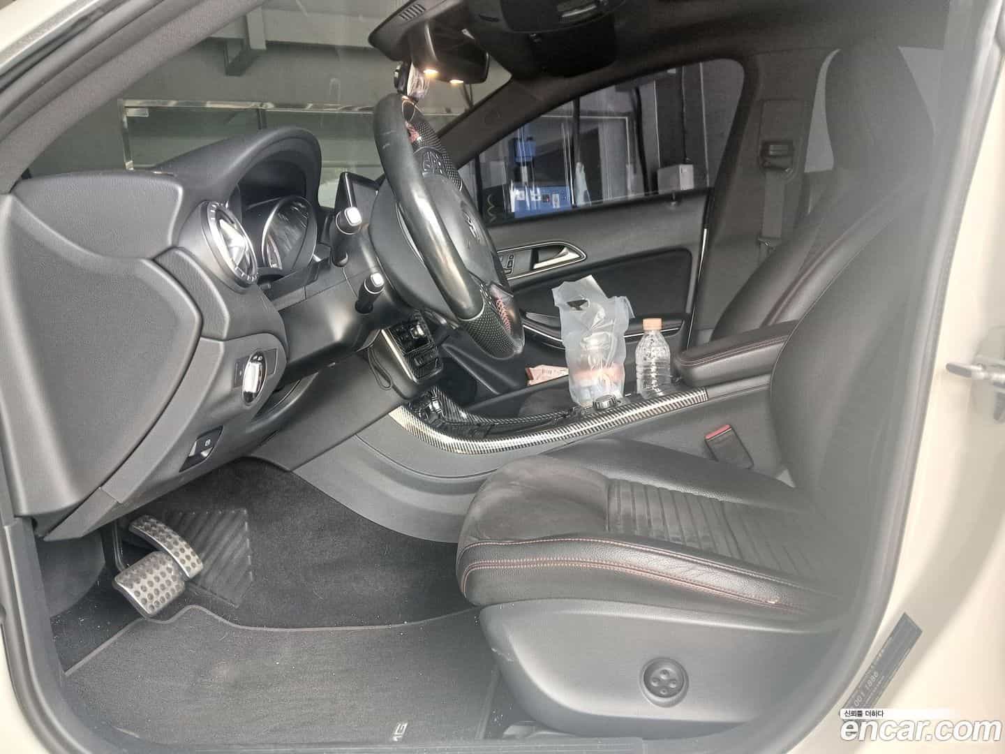 CLA-Class Mercedes-Benz 2015.2-OPTION-023