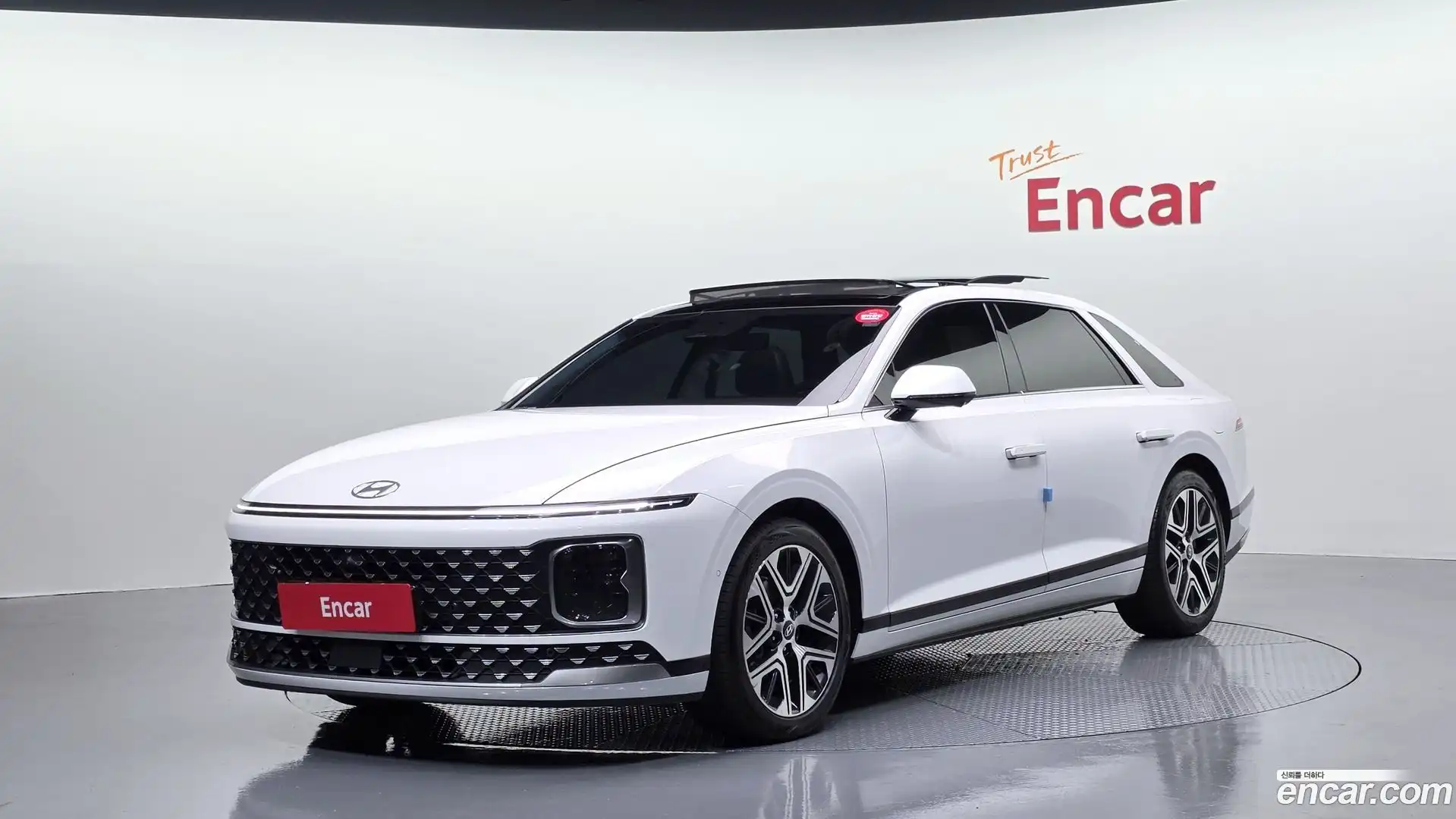 Grandeur Hyundai 2023.5-OUTER-001