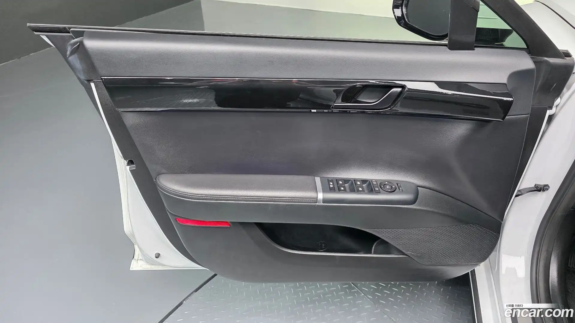 Grandeur Hyundai 2023.5-INNER-034