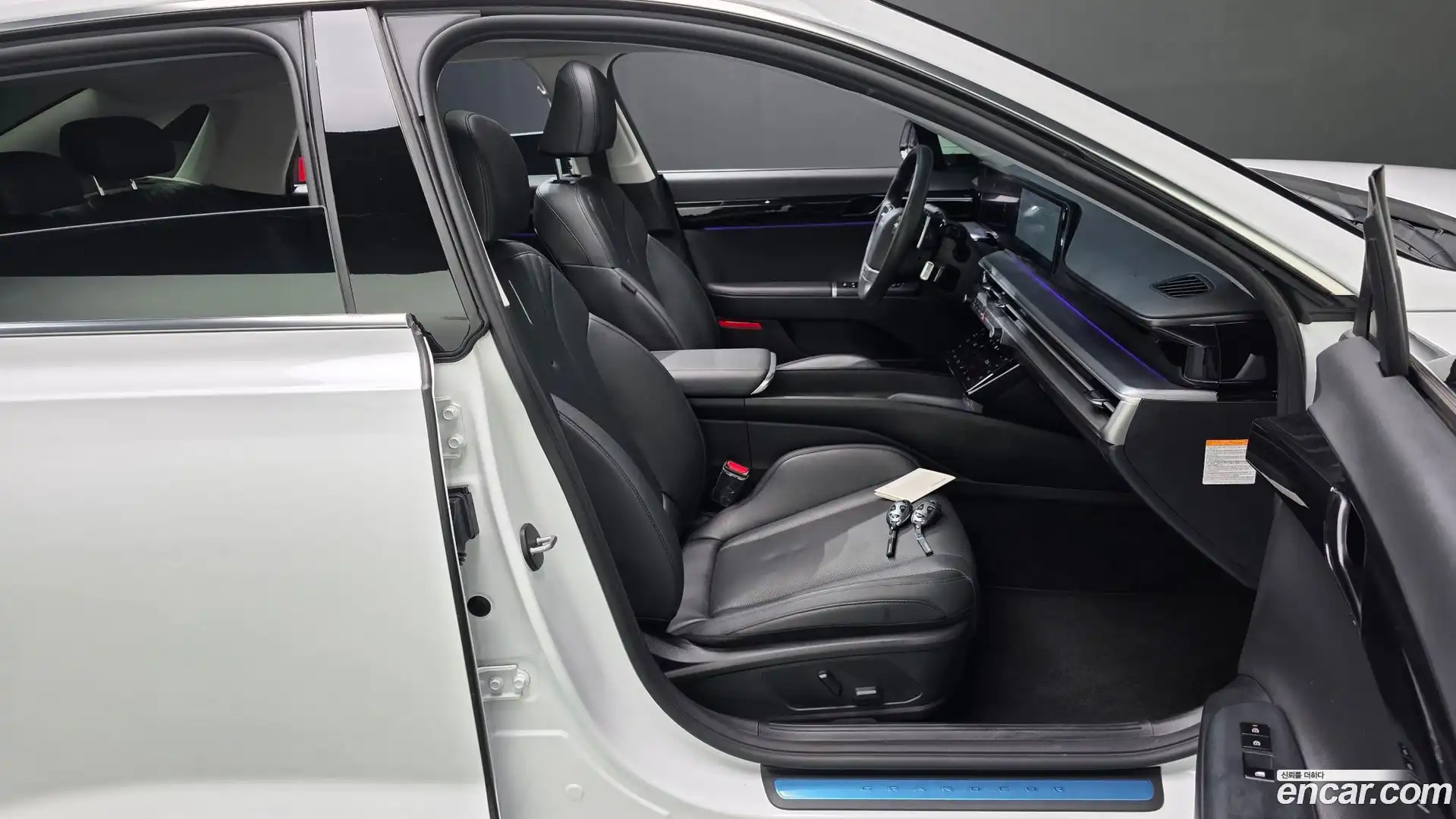 Grandeur Hyundai 2023.5-INNER-036