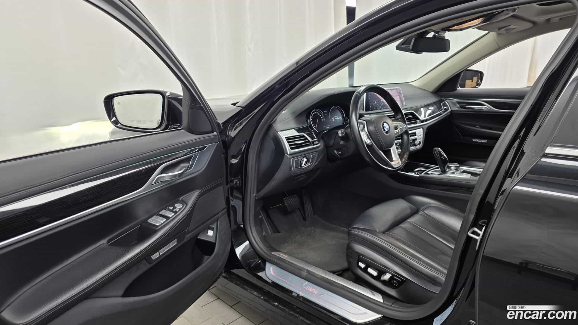 7-Series BMW 2018.4-INNER-010