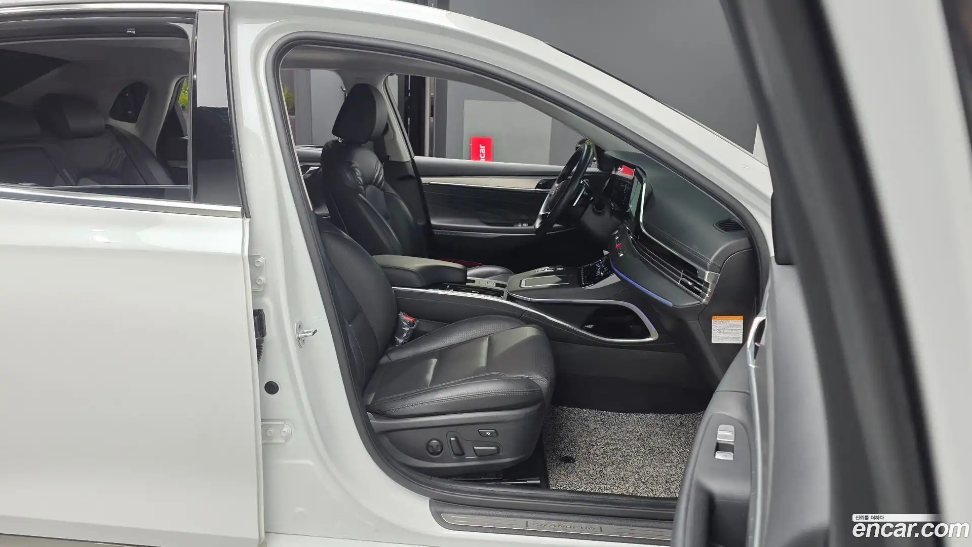 Grandeur Hyundai 2021.9-OPTION-015