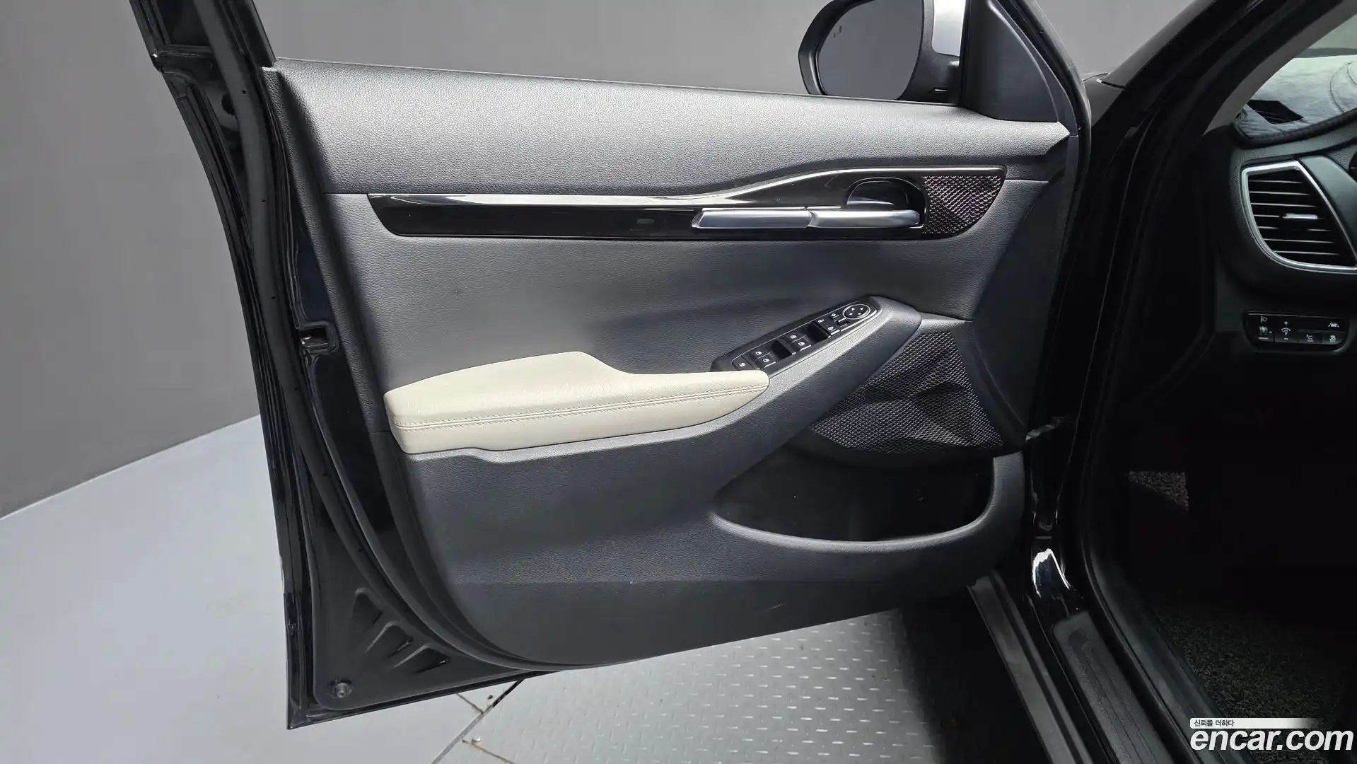 Seltos Kia 2022.3-INNER-034