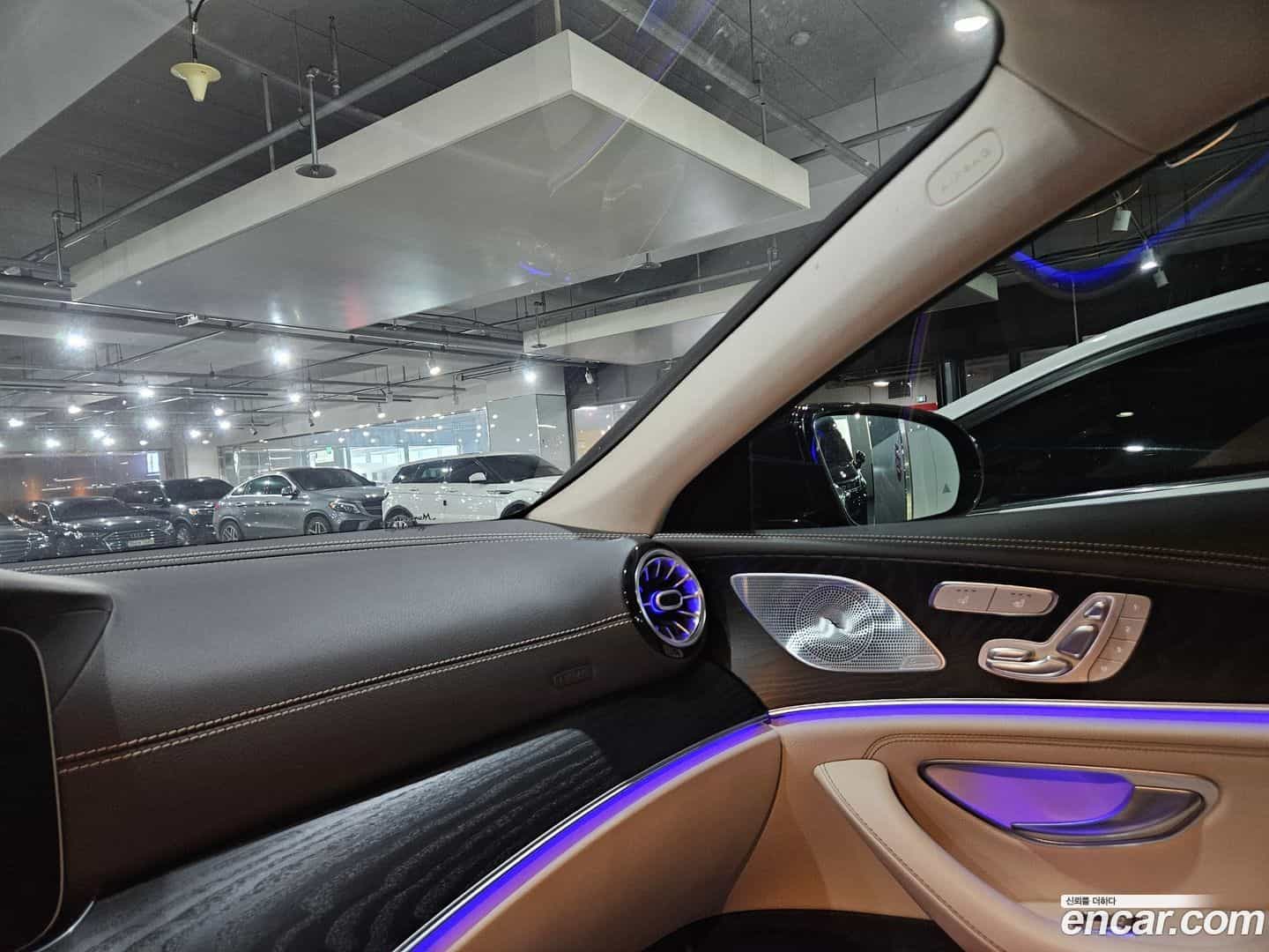 CLS-Class Mercedes-Benz 2023.5-OPTION-017