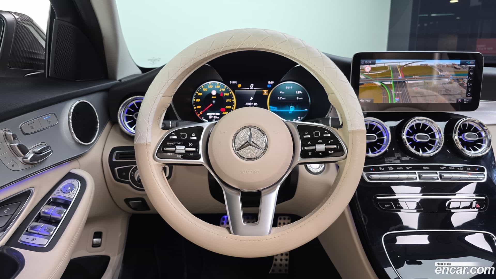 C-Class Mercedes-Benz 2020.5-OPTION-017