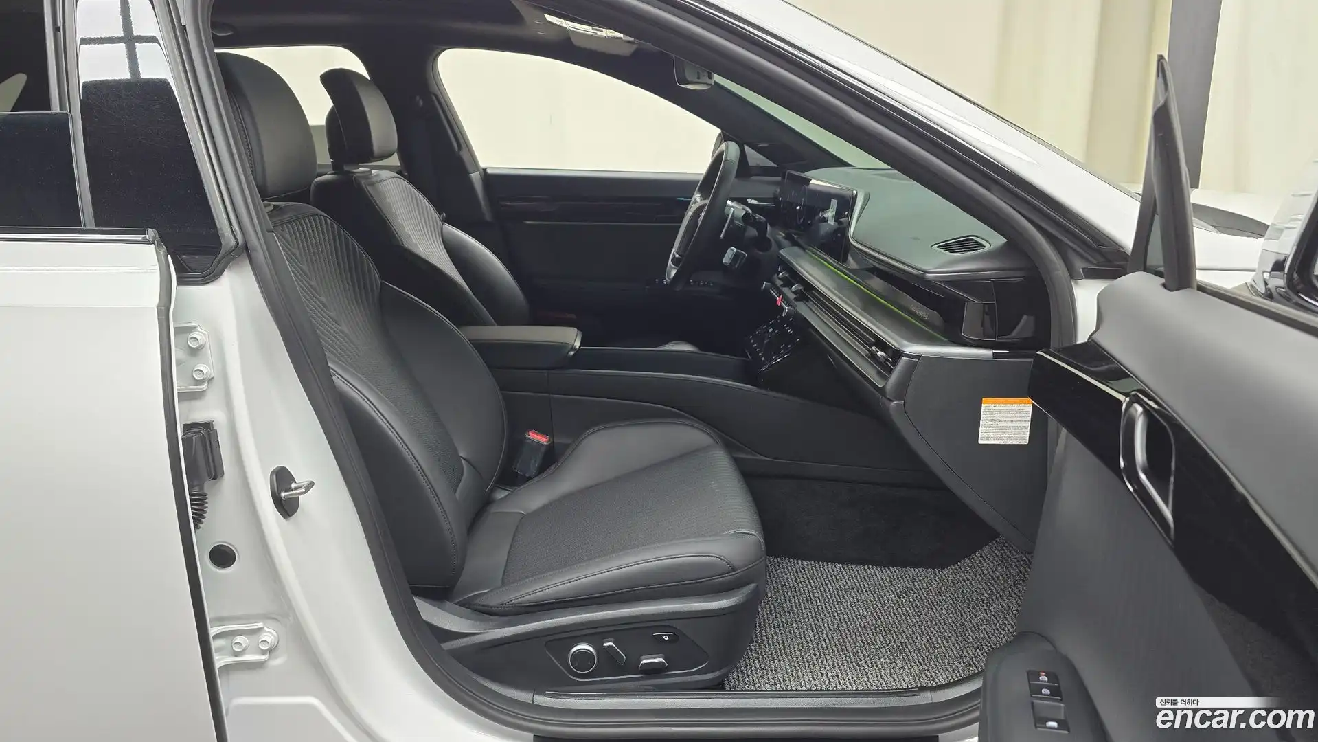 Grandeur Hyundai 2023.11-INNER-036