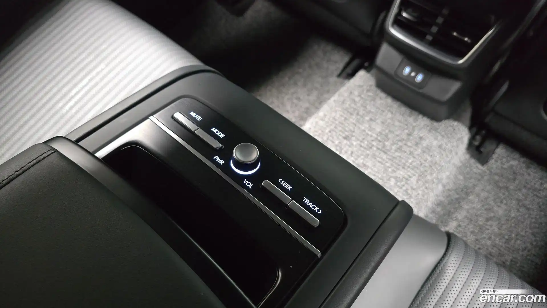 Grandeur Hyundai 2023.11-OPTION-046