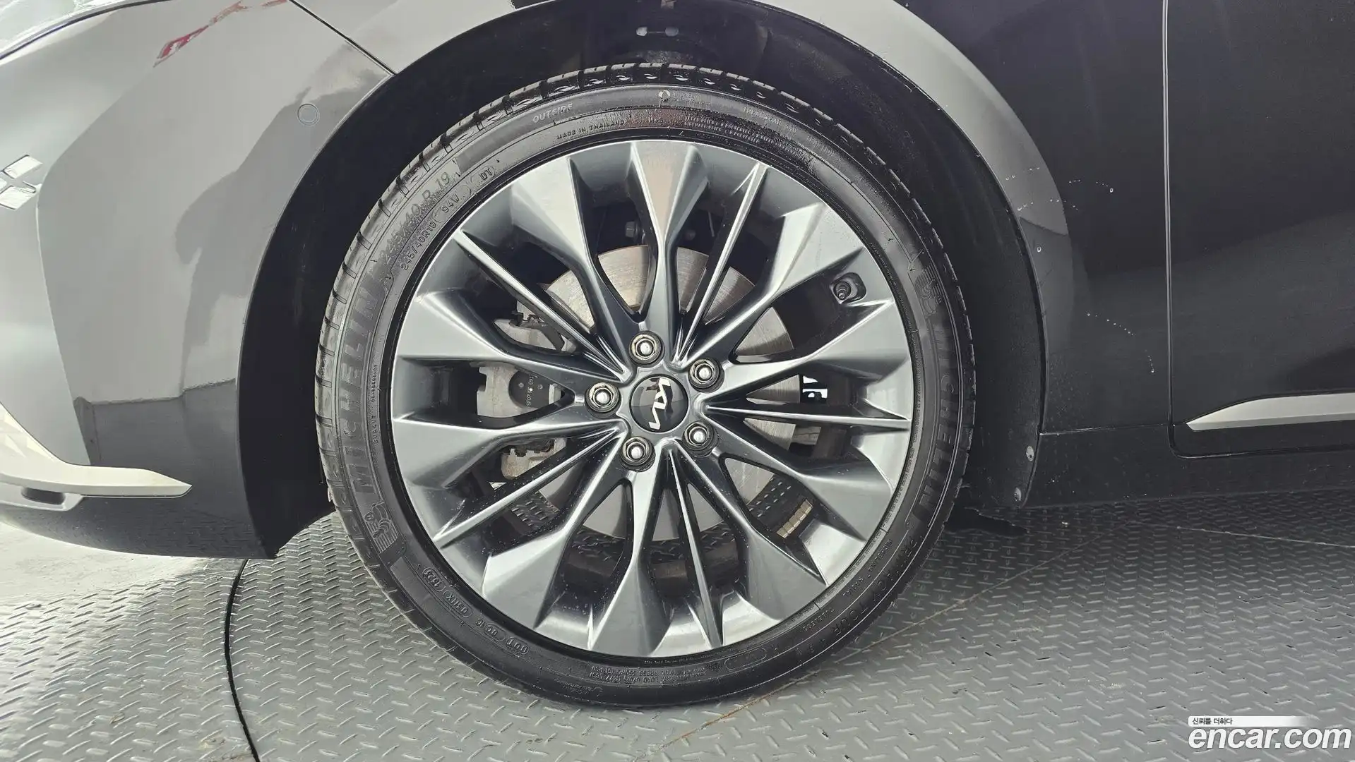 K8 Kia 2024.0-OUTER-005