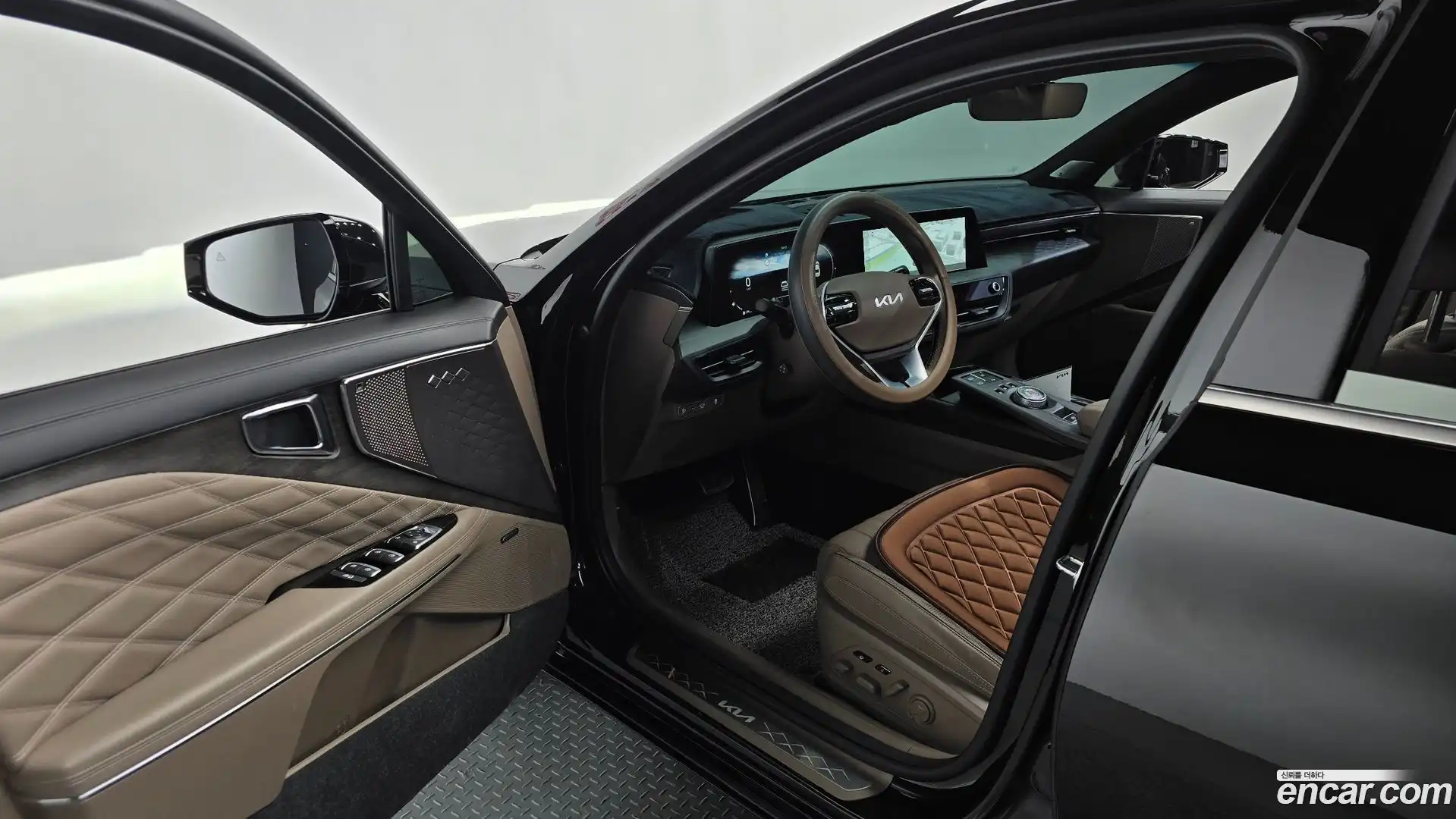 K8 Kia 2024.0-INNER-010