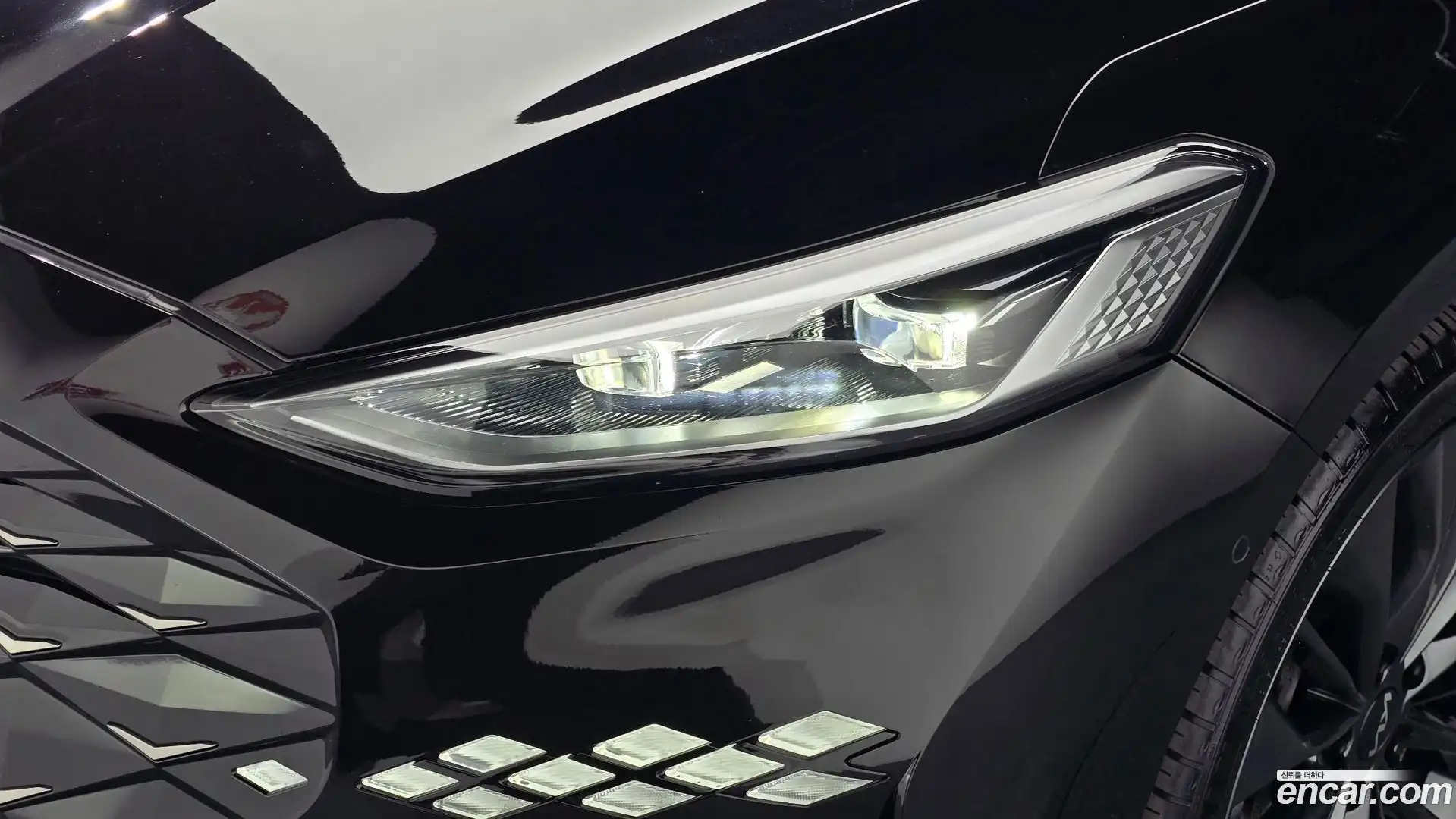 K8 Kia 2024.0-OUTER-032