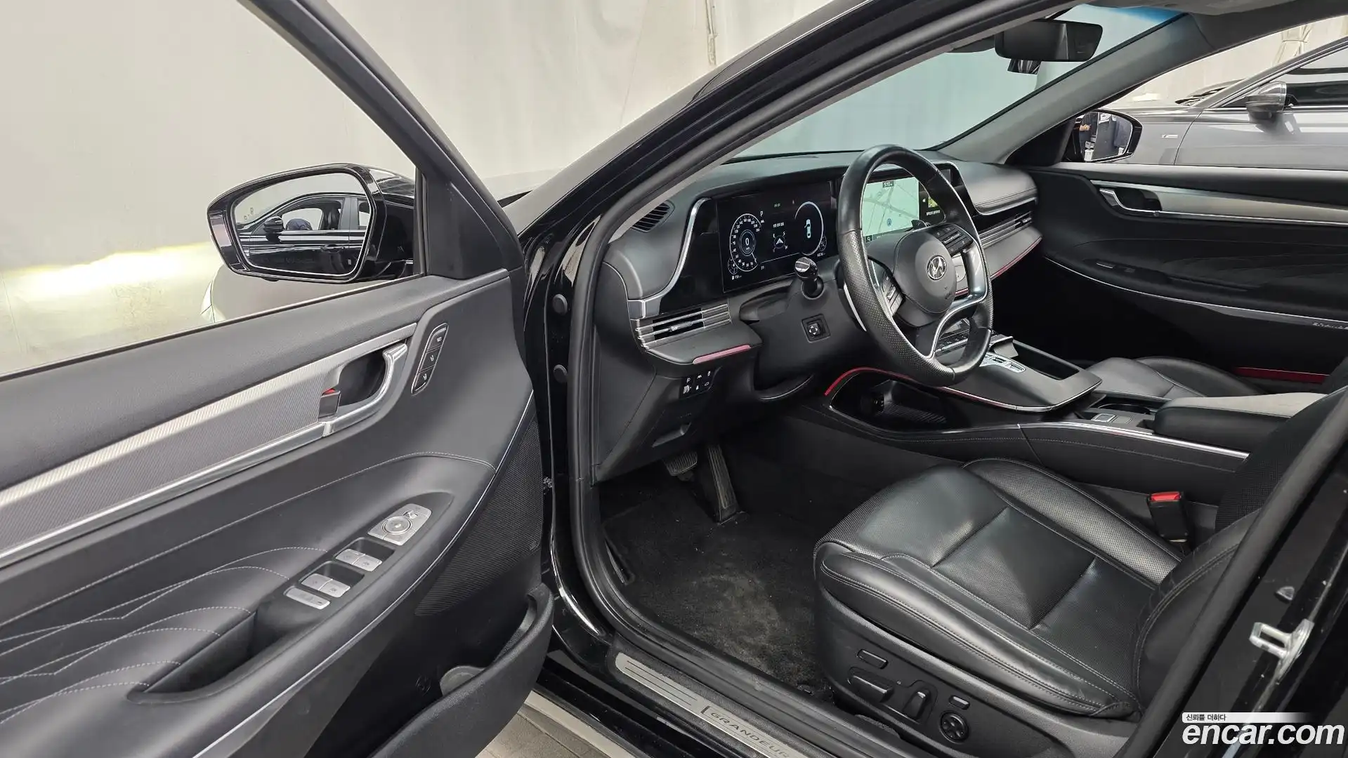 Grandeur Hyundai 2022.0-INNER-010