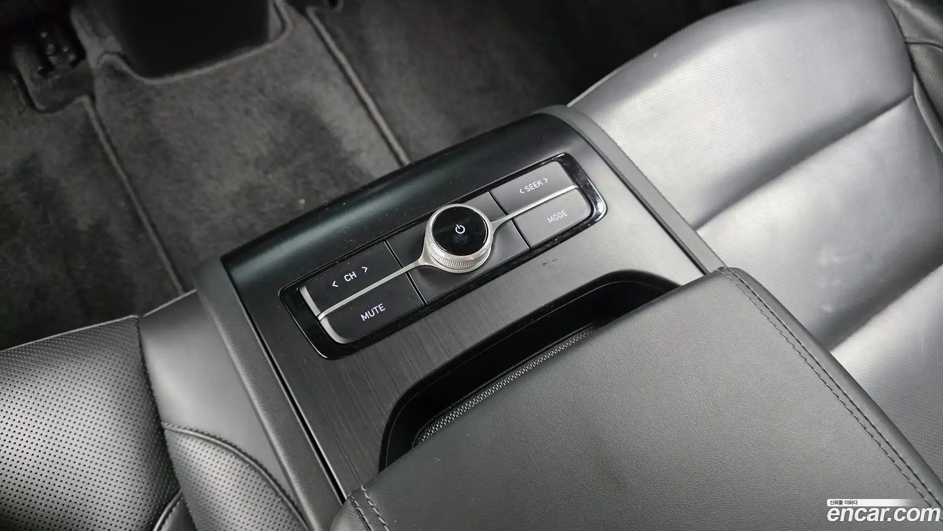 Grandeur Hyundai 2022.0-OPTION-047