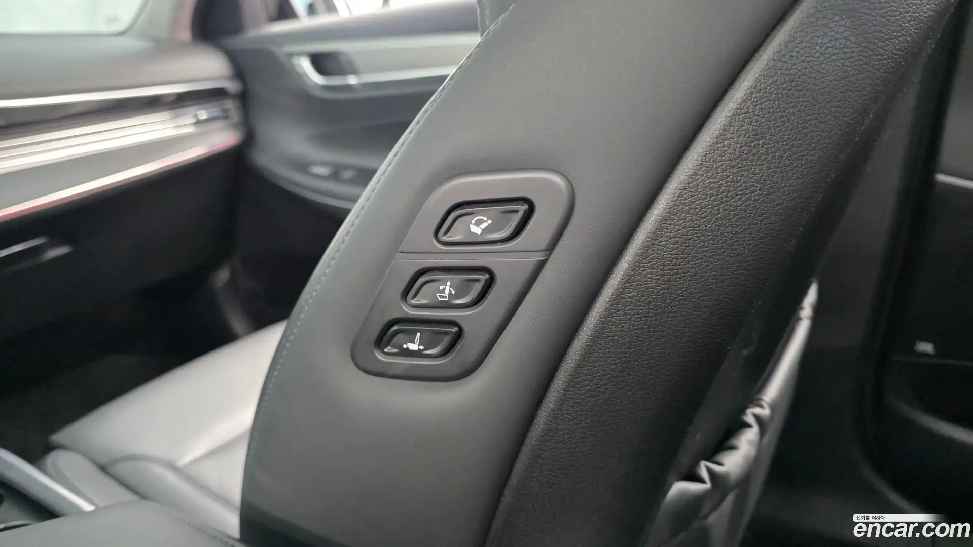 Grandeur Hyundai 2022.0-OPTION-048