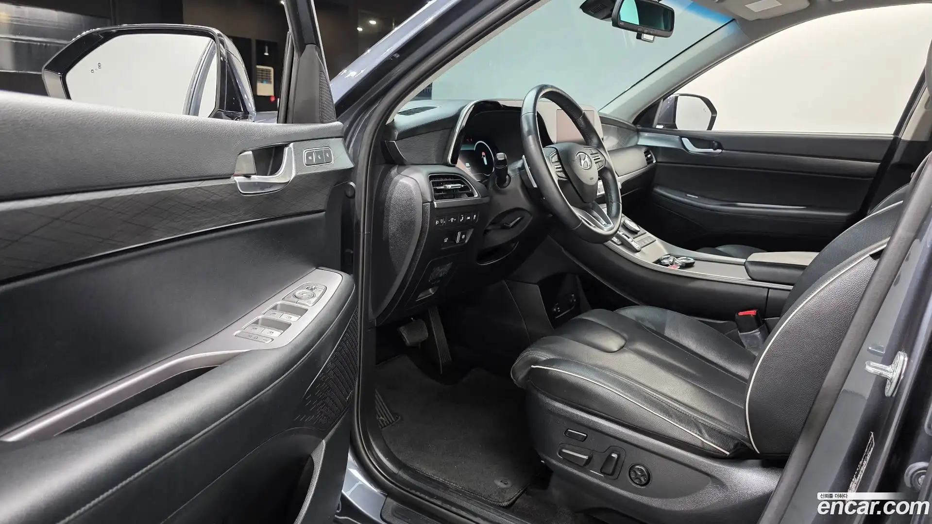 Palisade Hyundai 2021.2-INNER-010