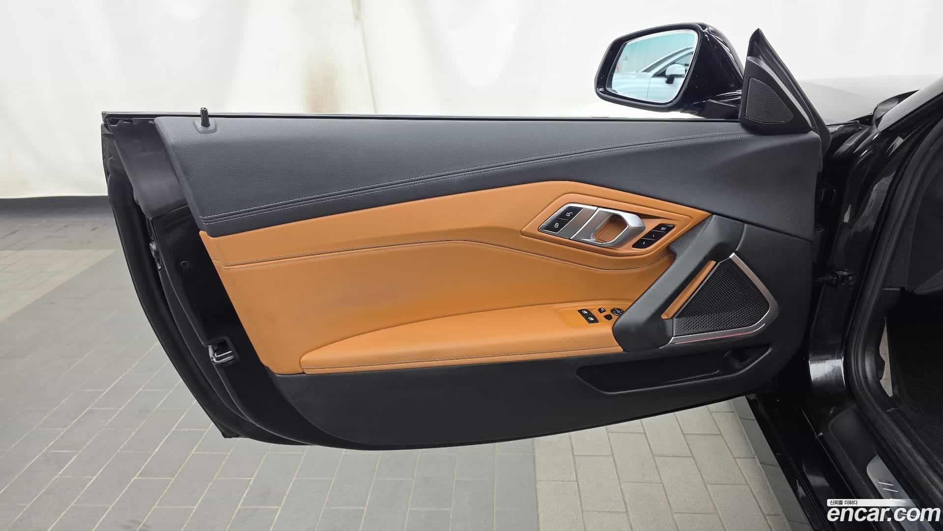 Z4 BMW 2022.4-INNER-034