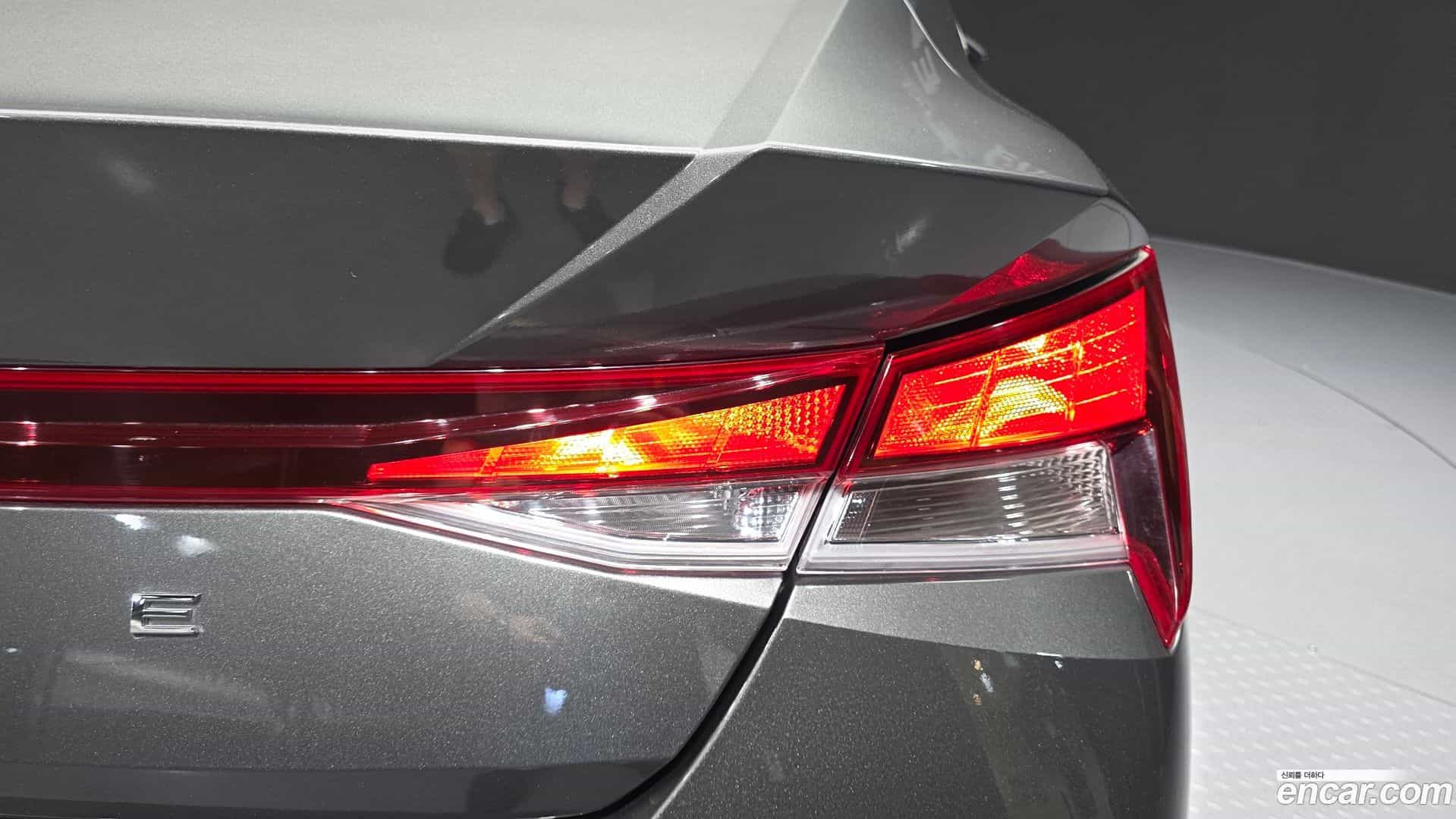 AVANTE Hyundai 2022.5-OUTER-033