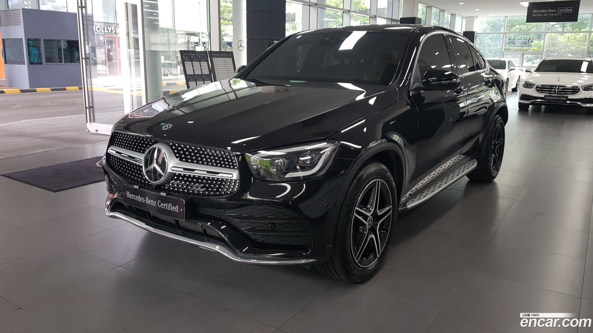 Main__Slider__Photo:GLC-Class Mercedes-Benz 2023.3-0