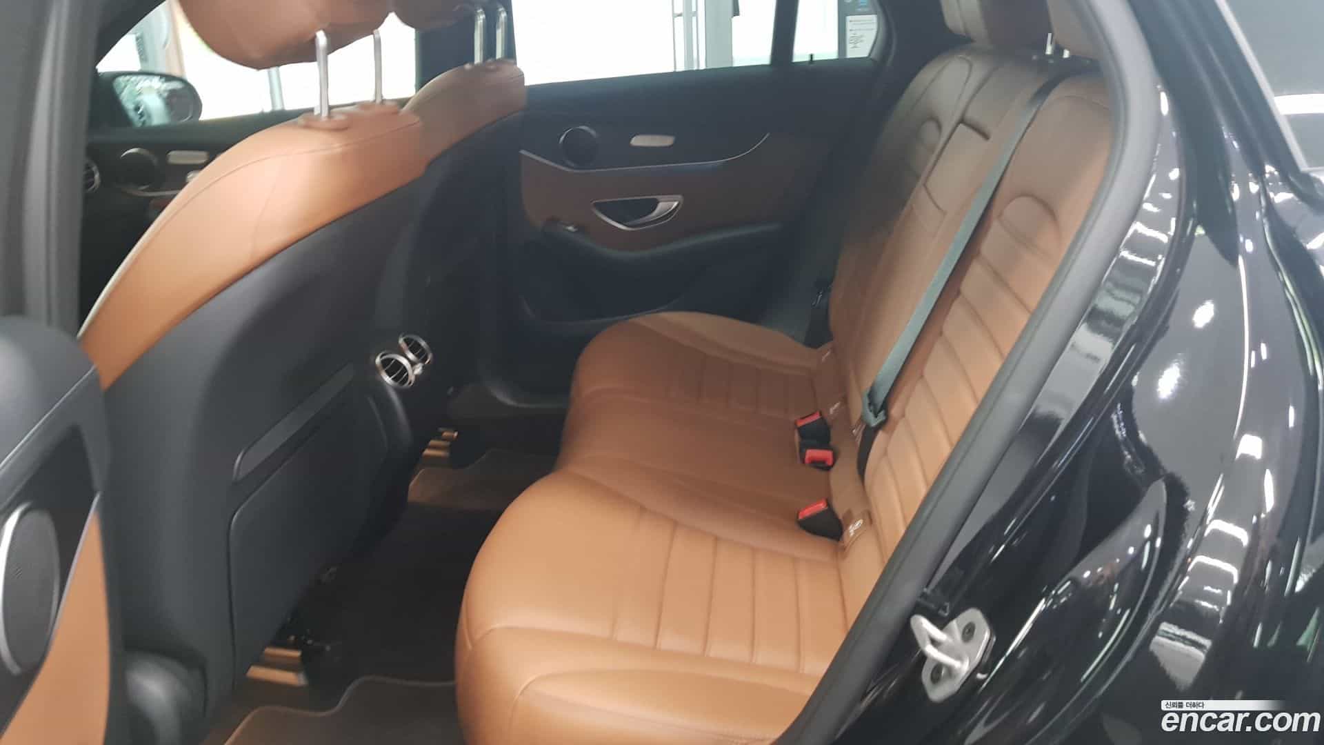 GLC-Class Mercedes-Benz 2023.3-INNER-008