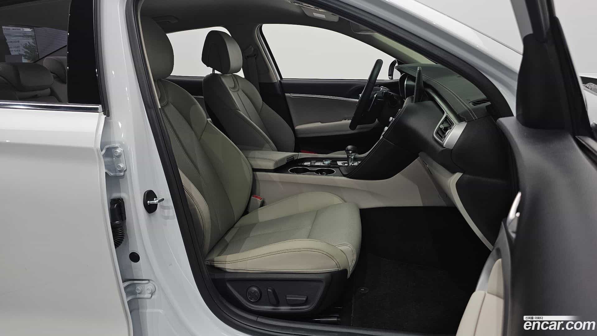 G70 Genesis 2019.6-INNER-010