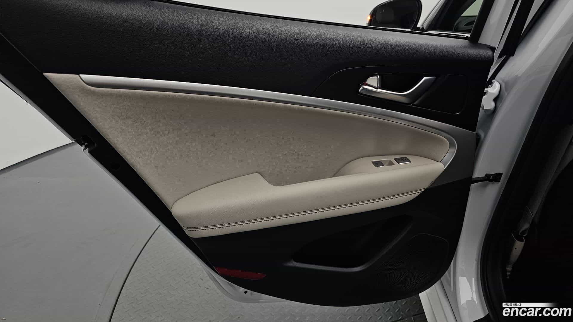 G70 Genesis 2019.6-INNER-035