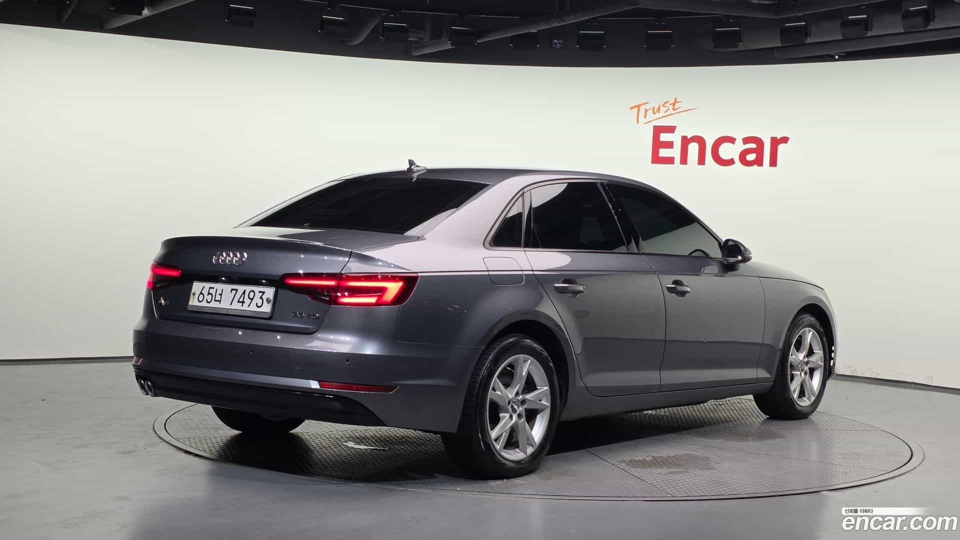 A4 Audi 2018.10-OUTER-002