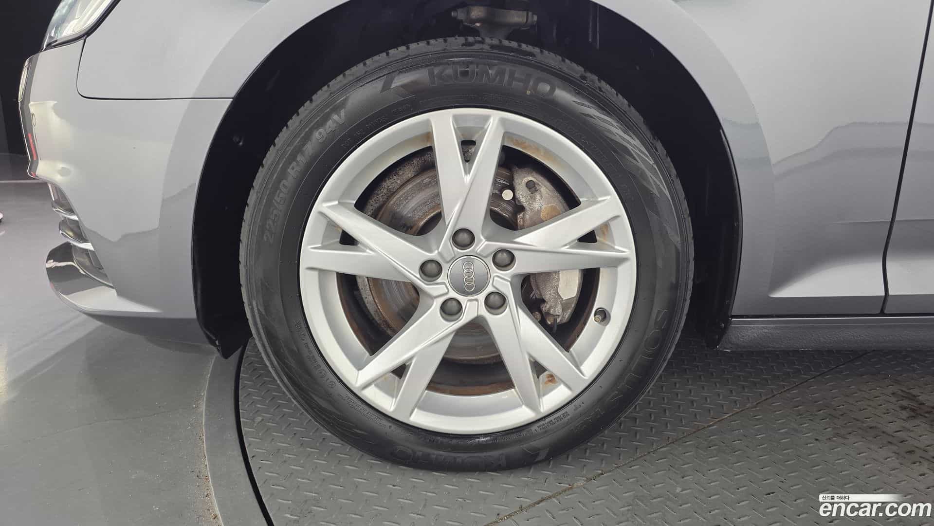 A4 Audi 2018.10-OUTER-005