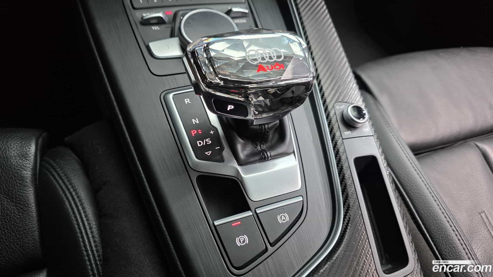 A4 Audi 2018.10-INNER-009