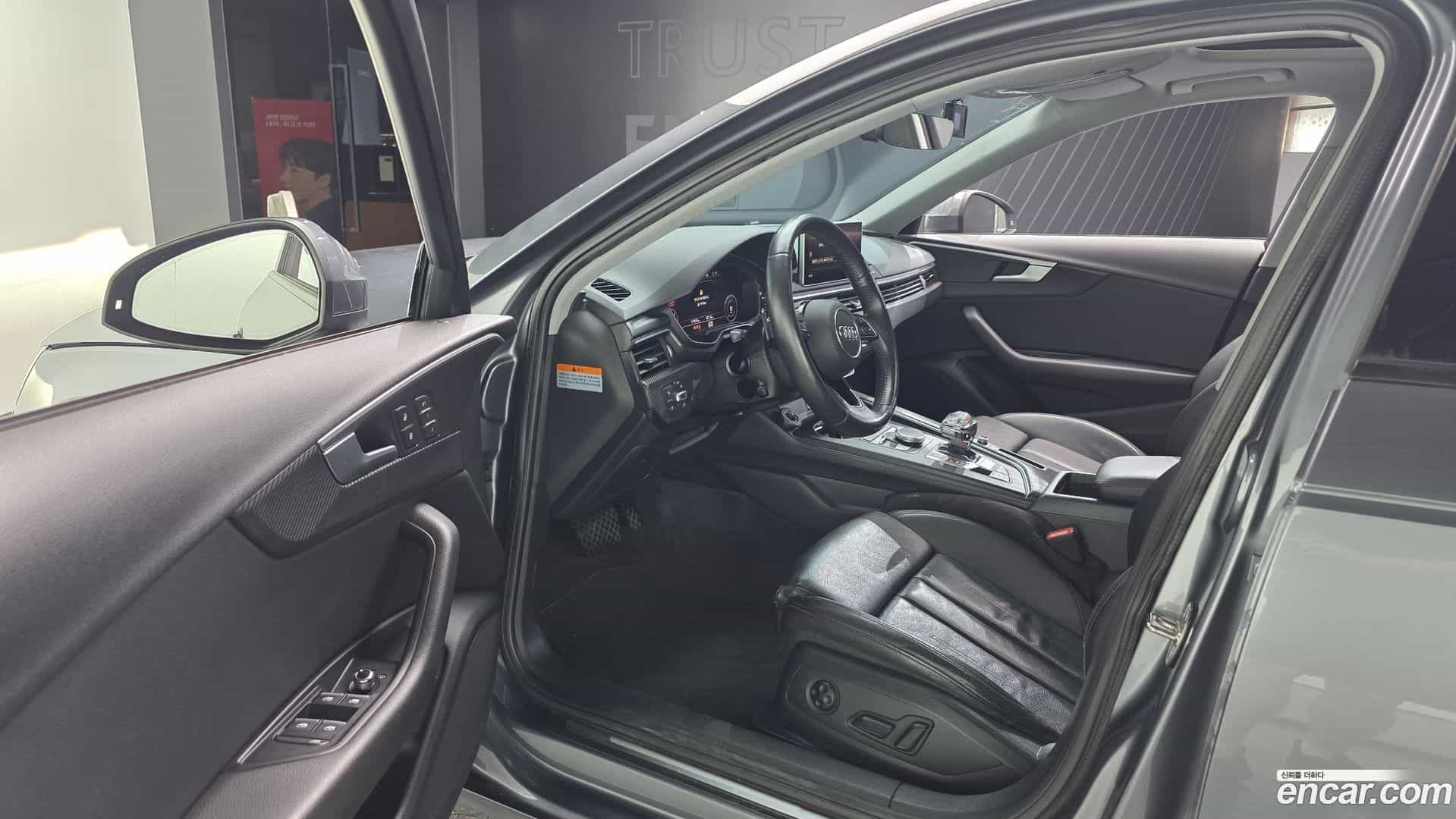 A4 Audi 2018.10-INNER-010