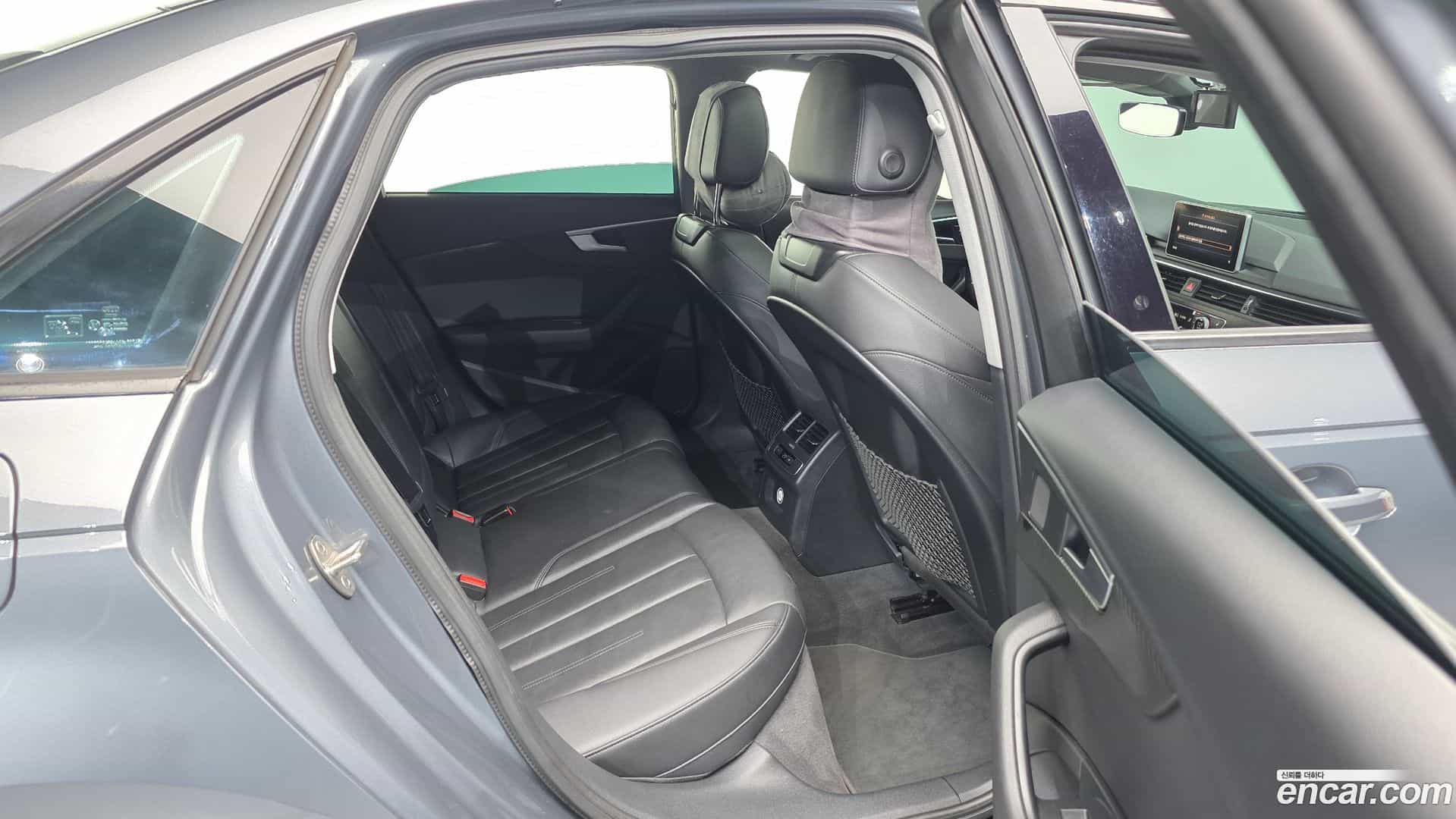A4 Audi 2018.10-OPTION-016