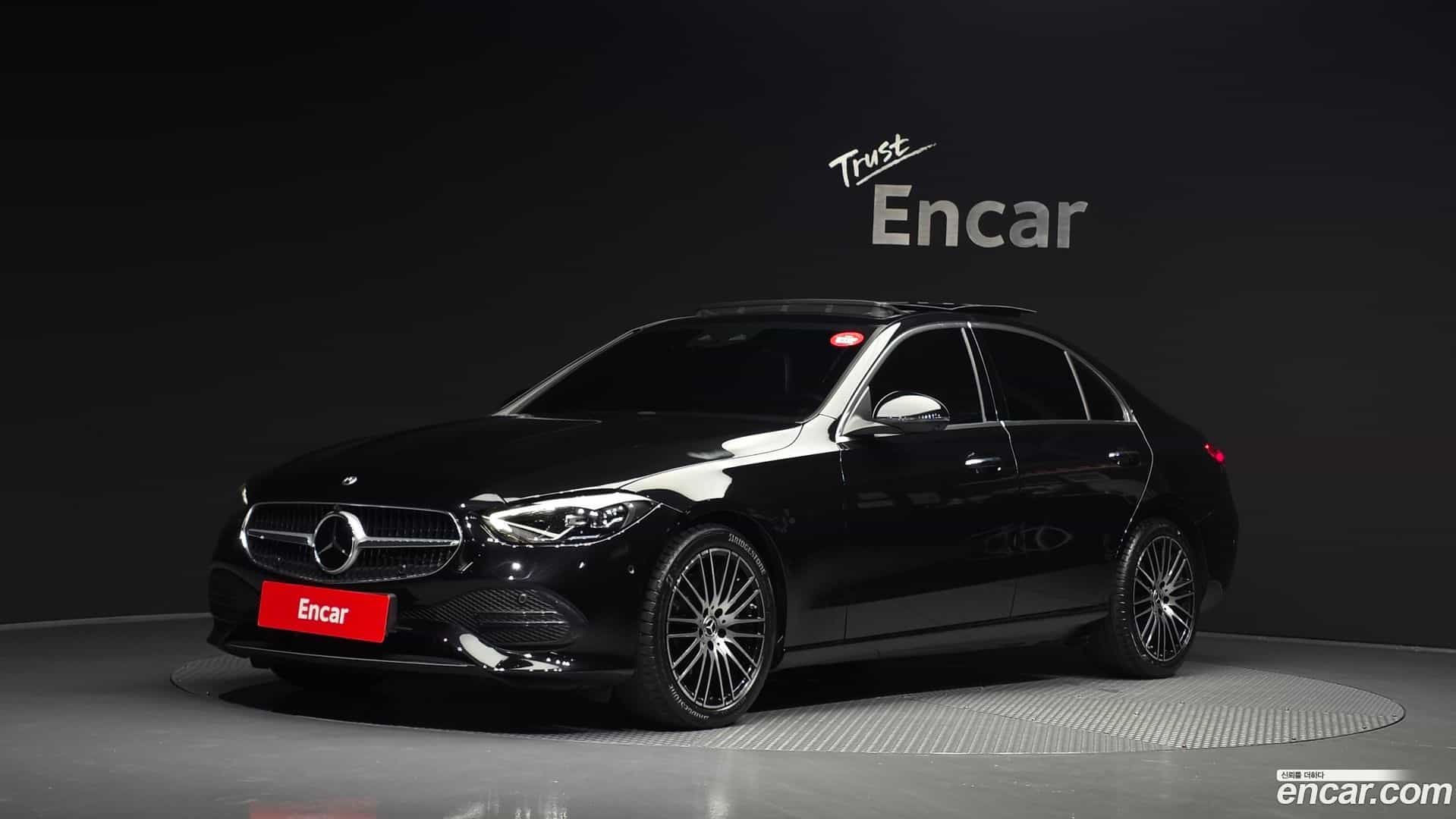 C-Class Mercedes-Benz 2023.11-OUTER-001