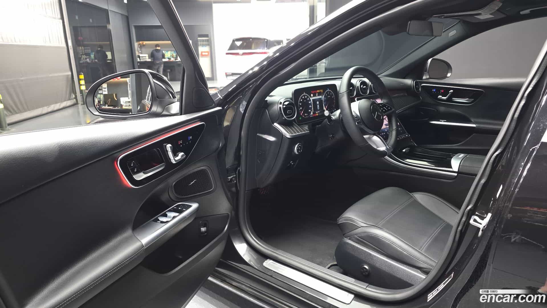 C-Class Mercedes-Benz 2023.11-INNER-010