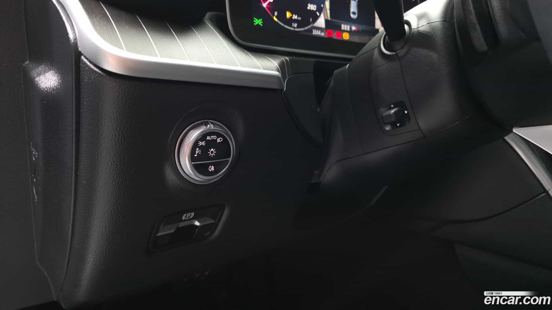 C-Class Mercedes-Benz 2023.11-OPTION-023