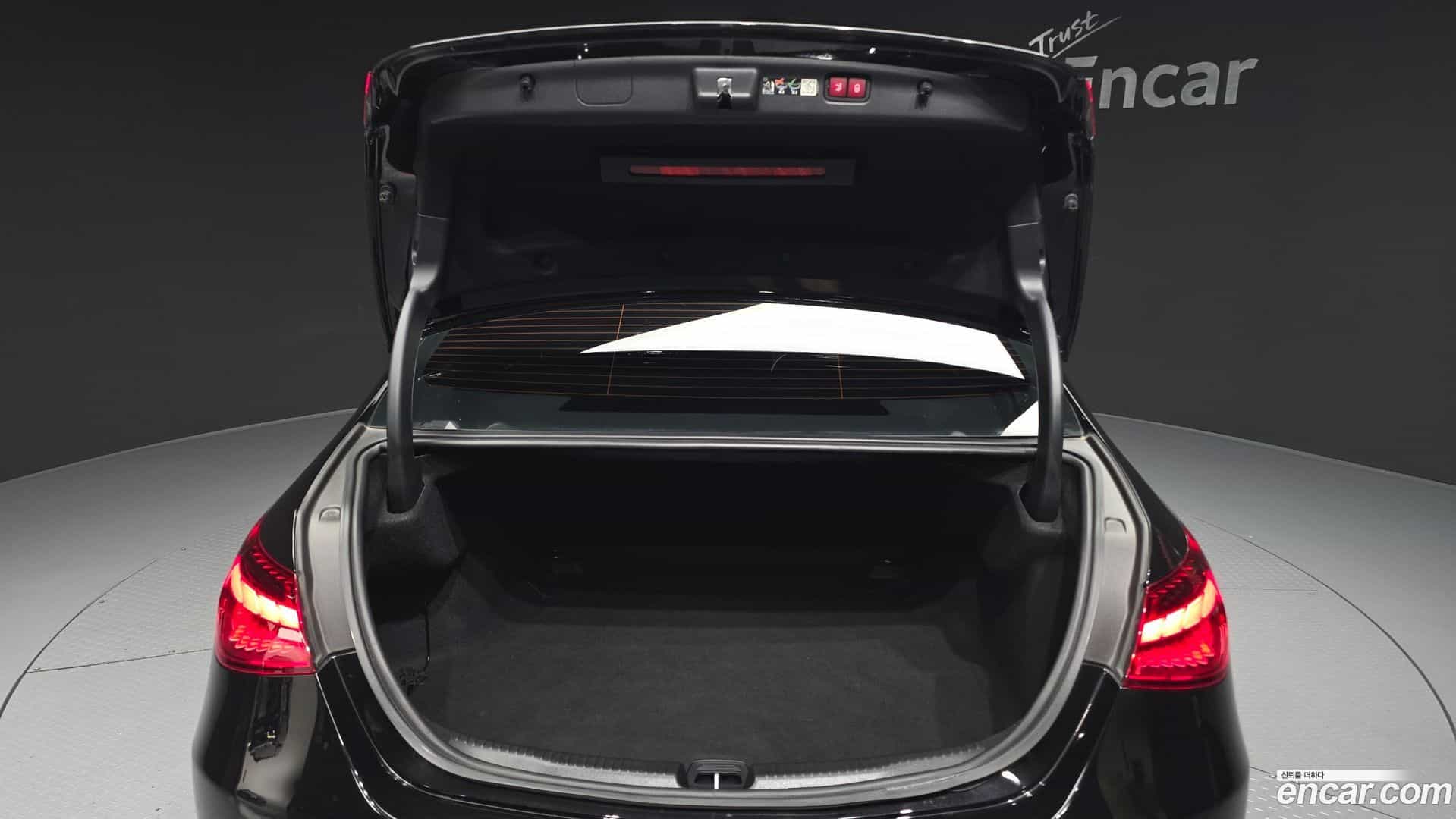 C-Class Mercedes-Benz 2023.11-OPTION-024