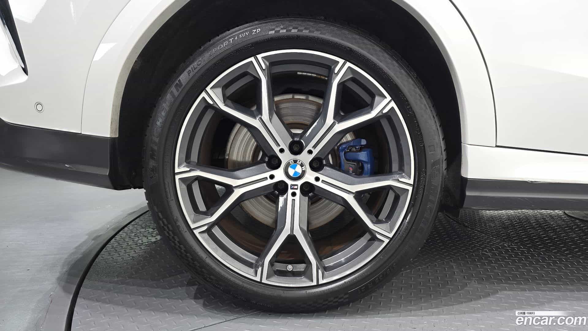 X6 BMW 2021.4-OUTER-005