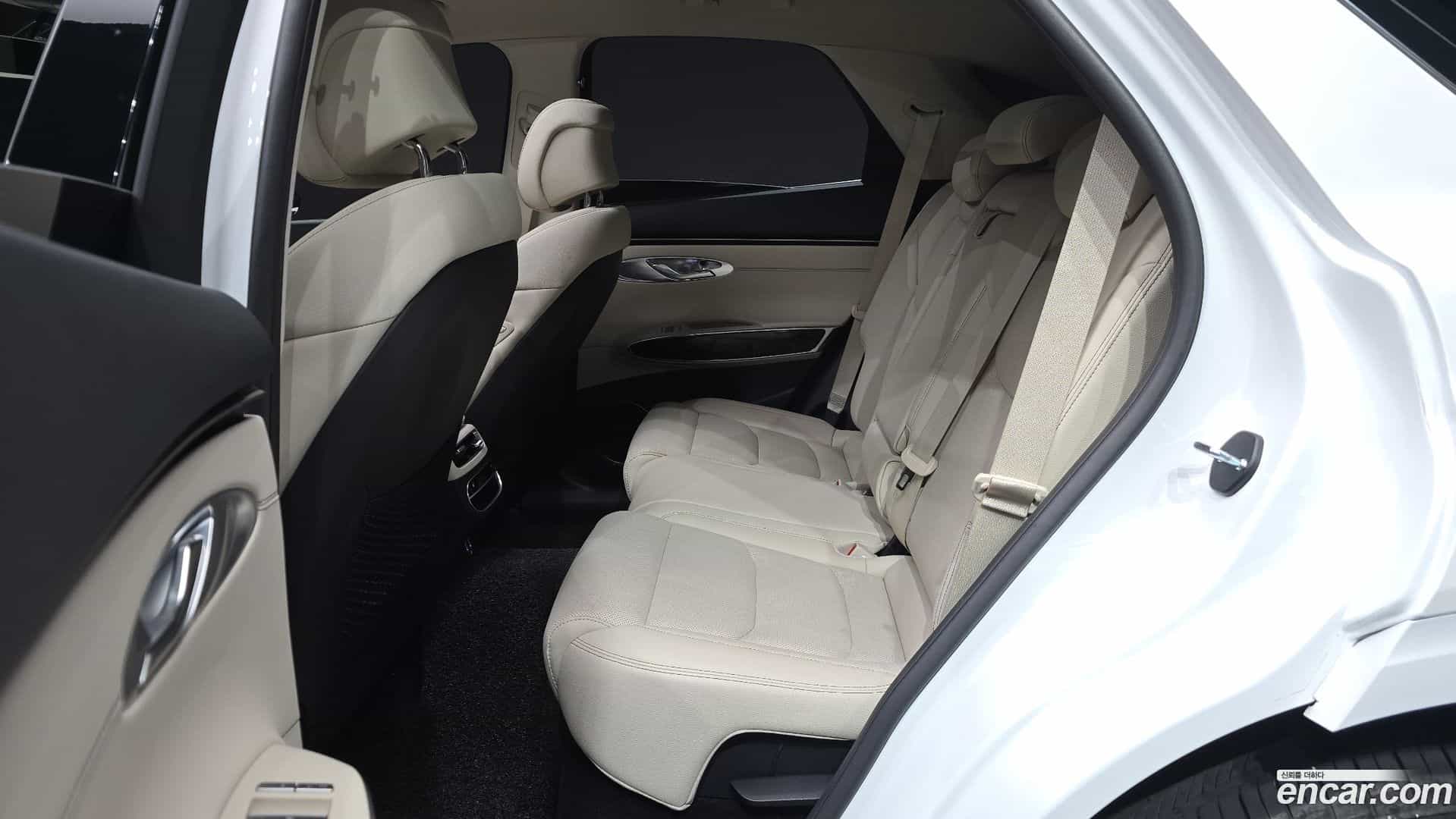 GV70 Genesis 2024.1-OPTION-016