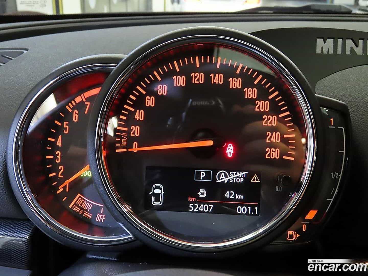 Clubman Mini 2020.4-INNER-009
