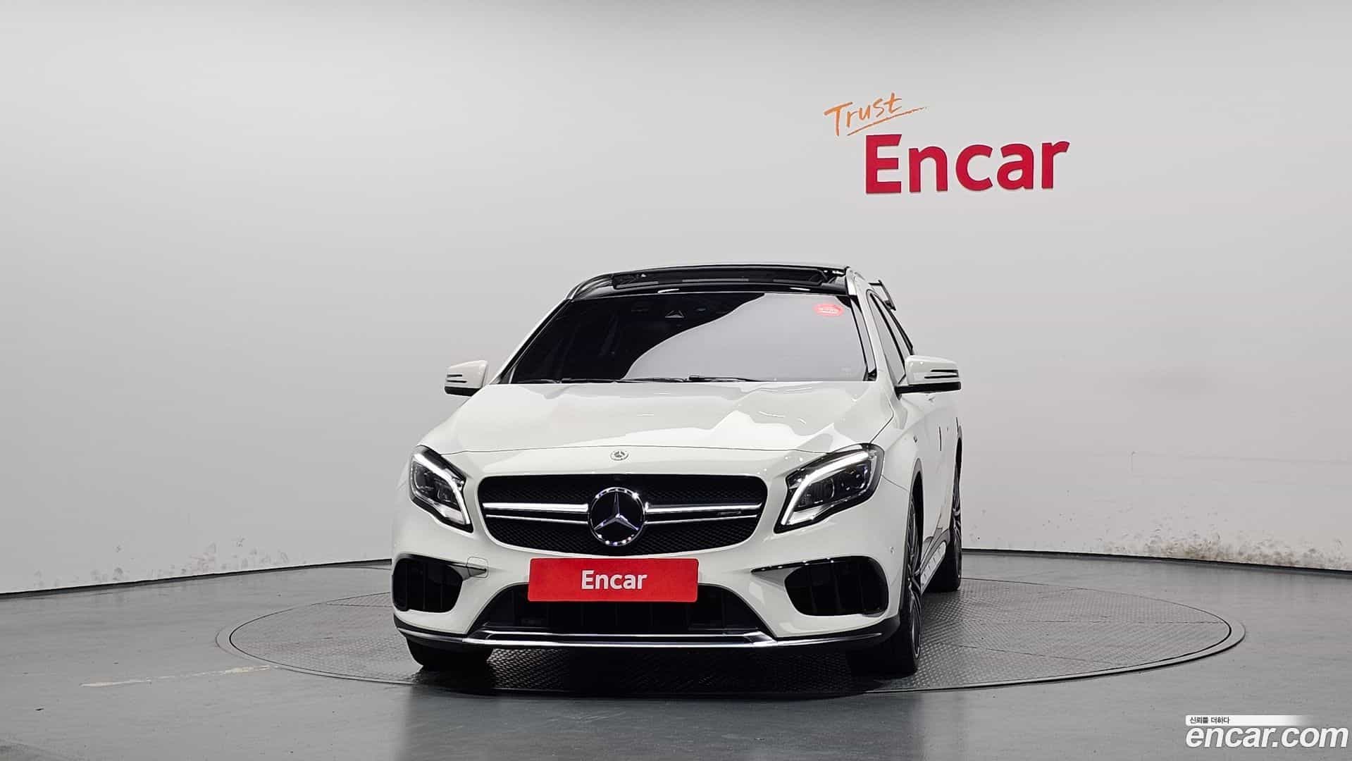 GLA-Class Mercedes-Benz 2019.2-OUTER-003