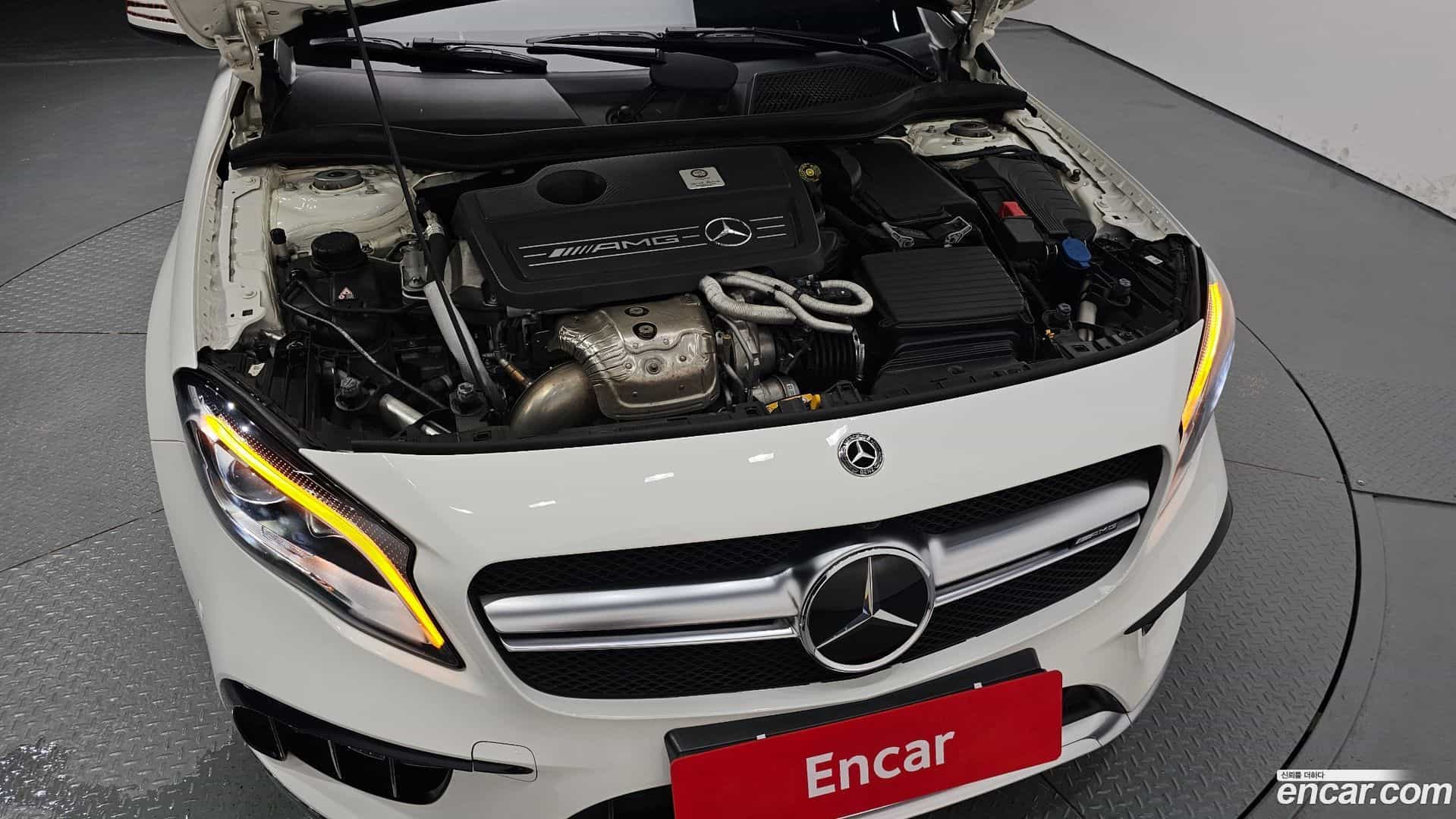 GLA-Class Mercedes-Benz 2019.2-OUTER-006